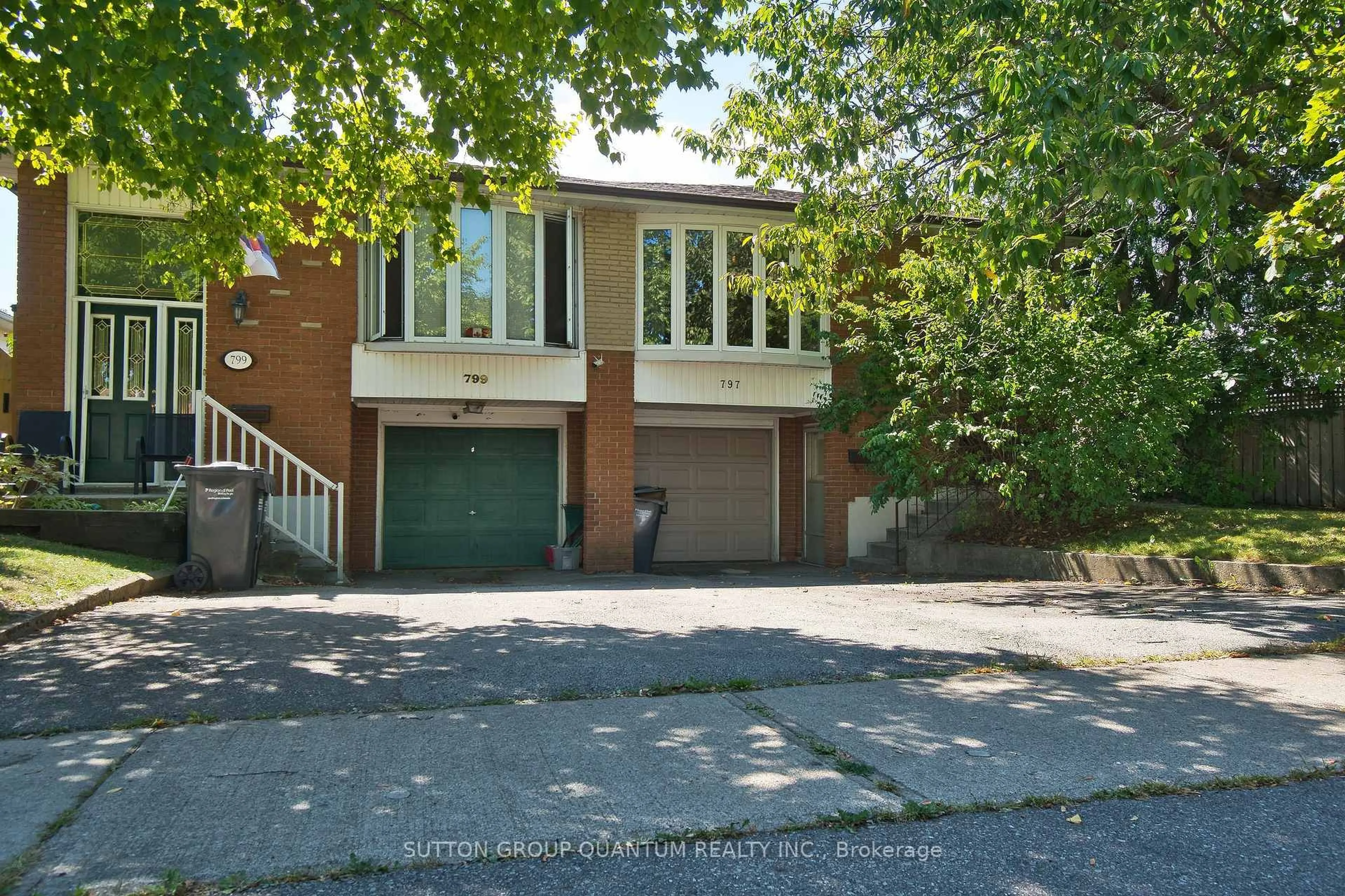 Unknown for 797 Eaglemount Cres, Mississauga Ontario L5C 1H2