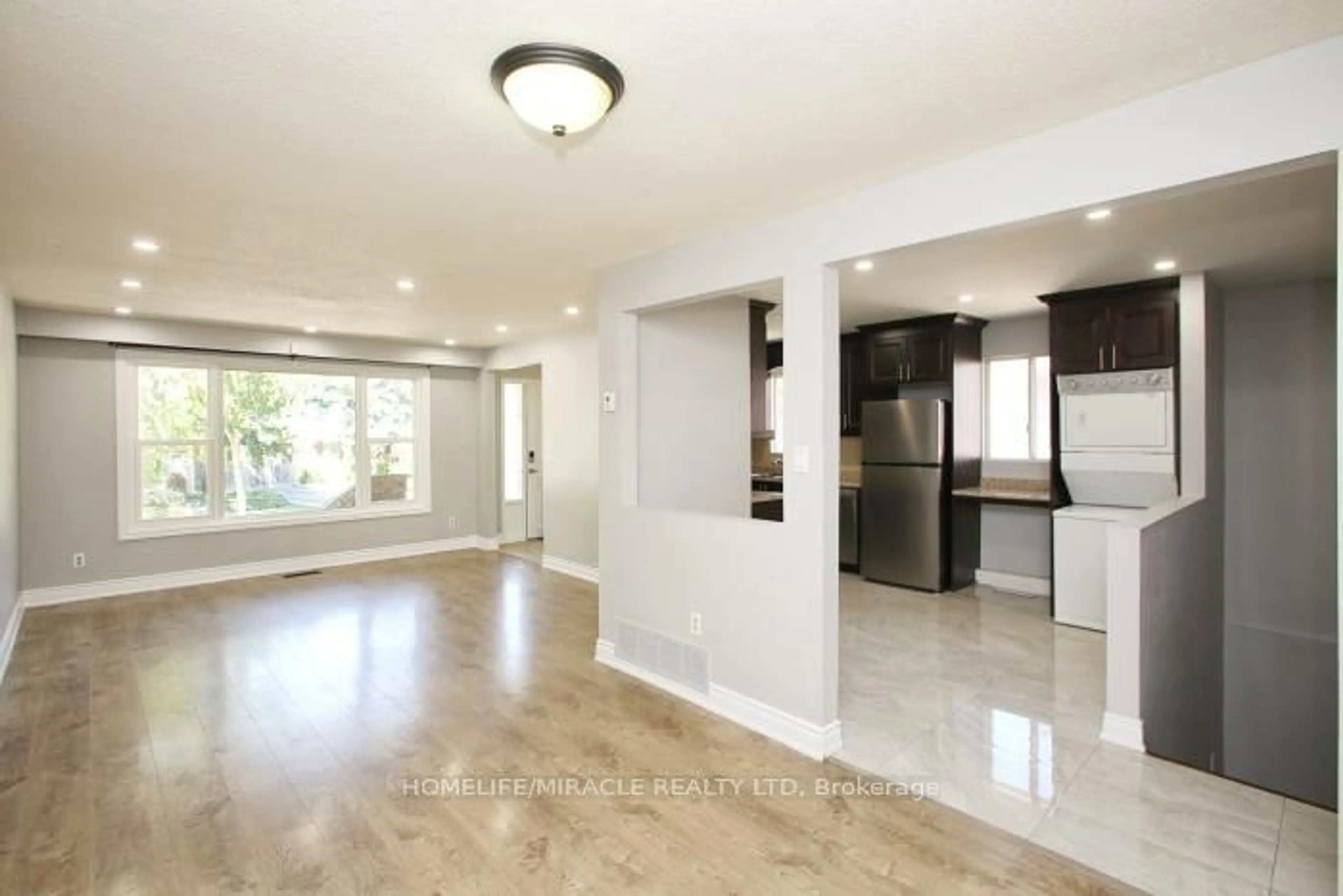 Open concept kitchen, ceramic/tile floor for 56 Abell Dr, Brampton Ontario L6V 2V8