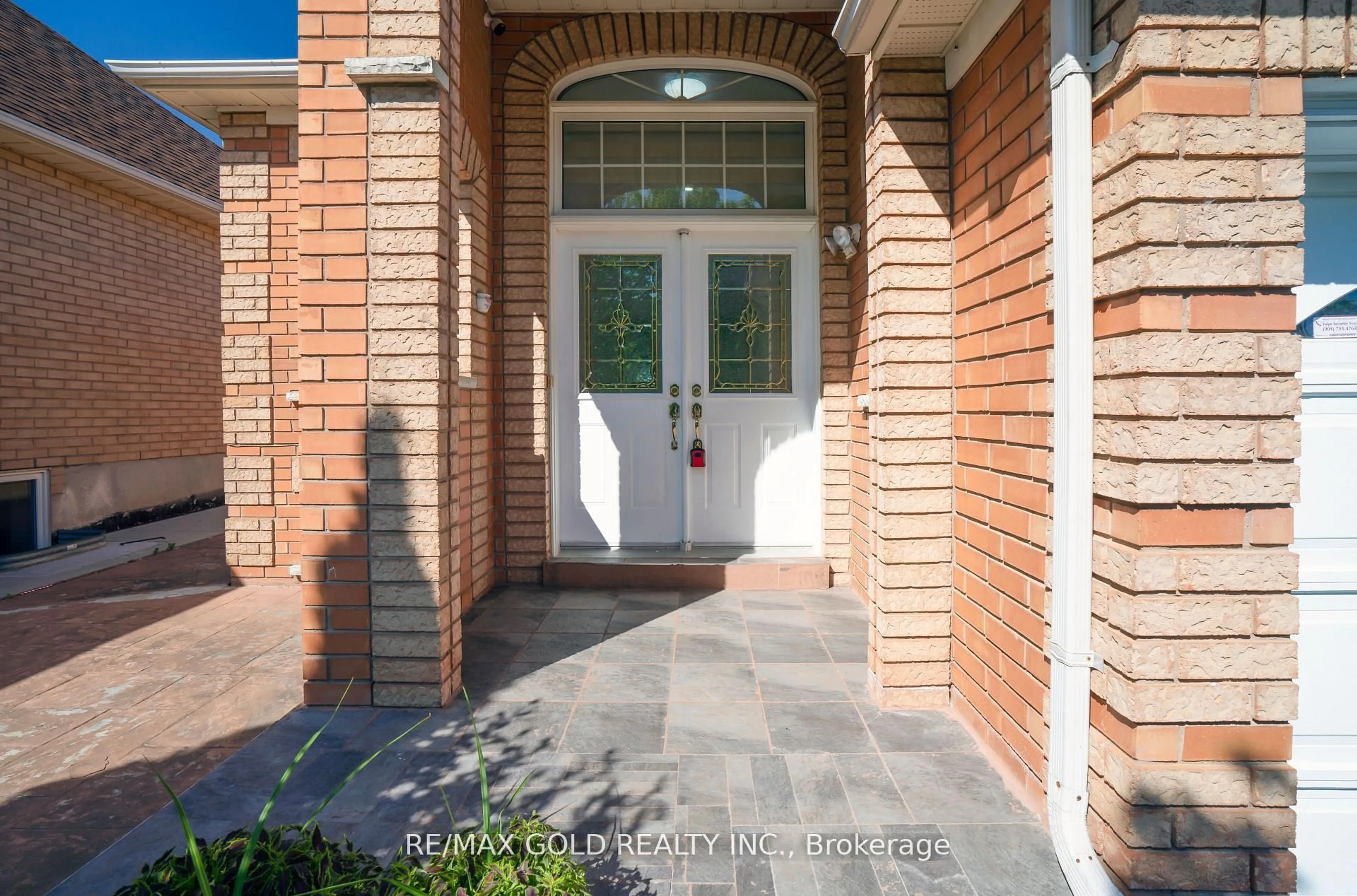 Unknown for 3 Orchid Dr, Brampton Ontario L7A 1M4