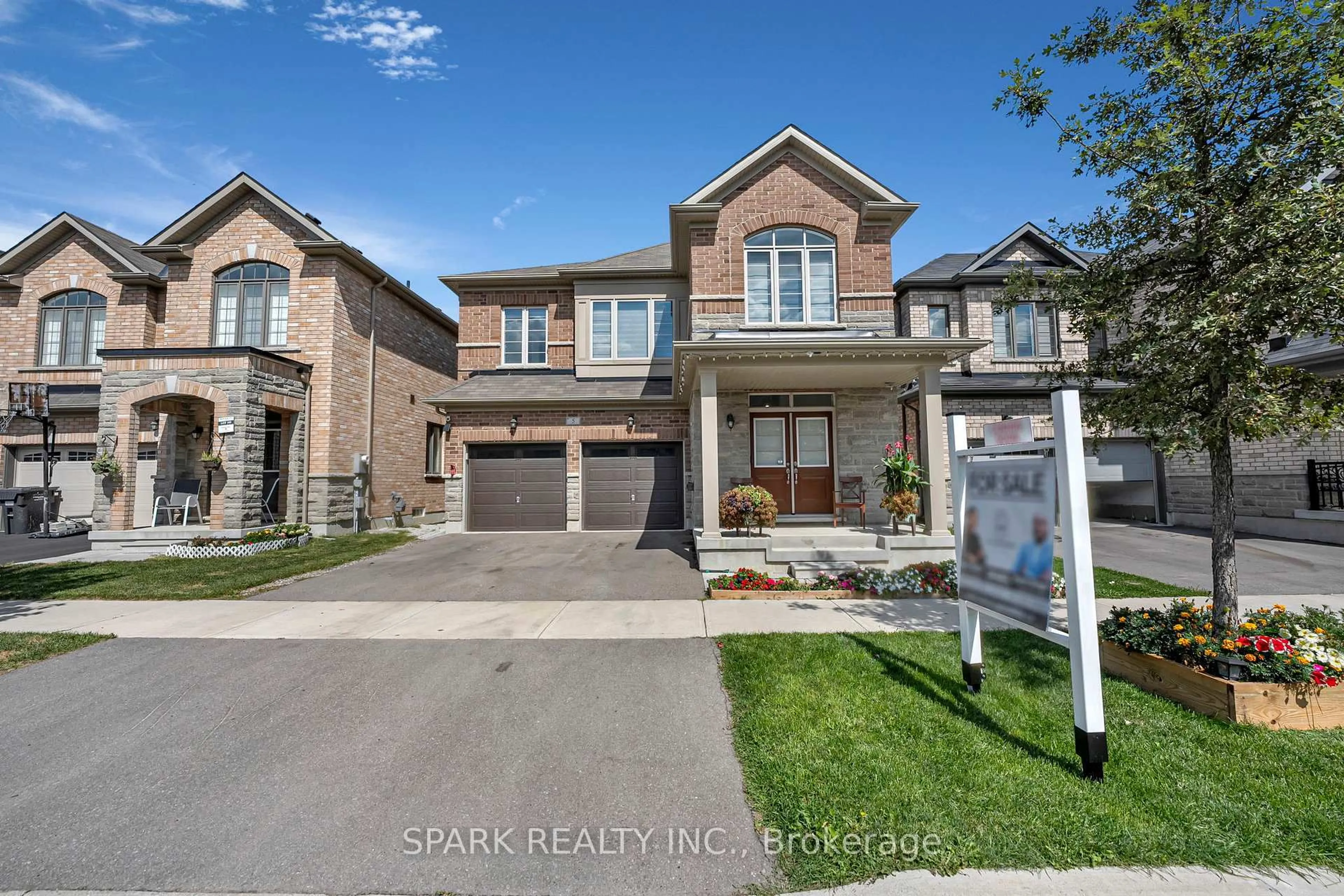 Home with brick exterior material, street for 5 Boathouse Rd, Brampton Ontario L7A 5B4