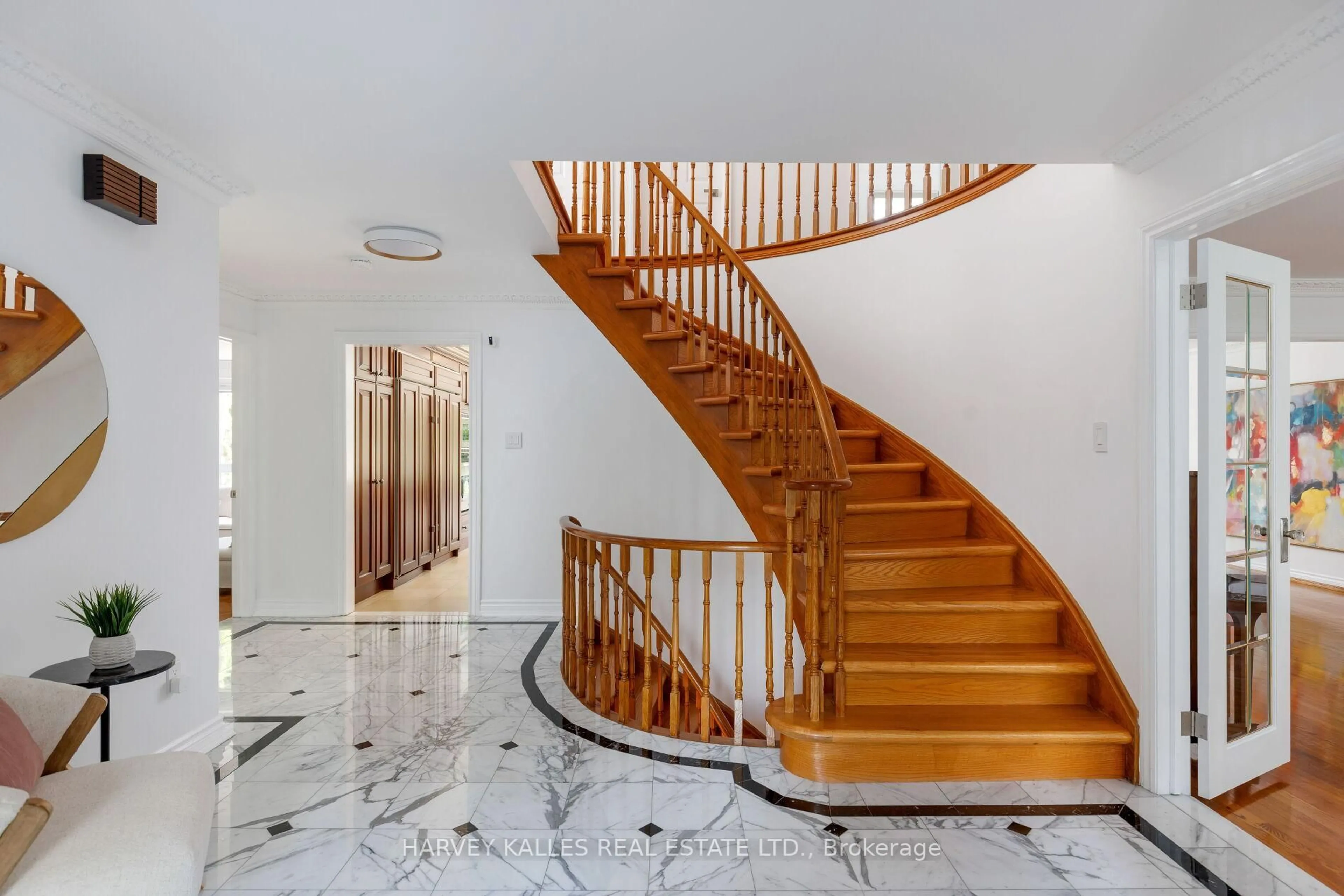 Stairs for 16 Robaldon Rd, Toronto Ontario M9A 5A7