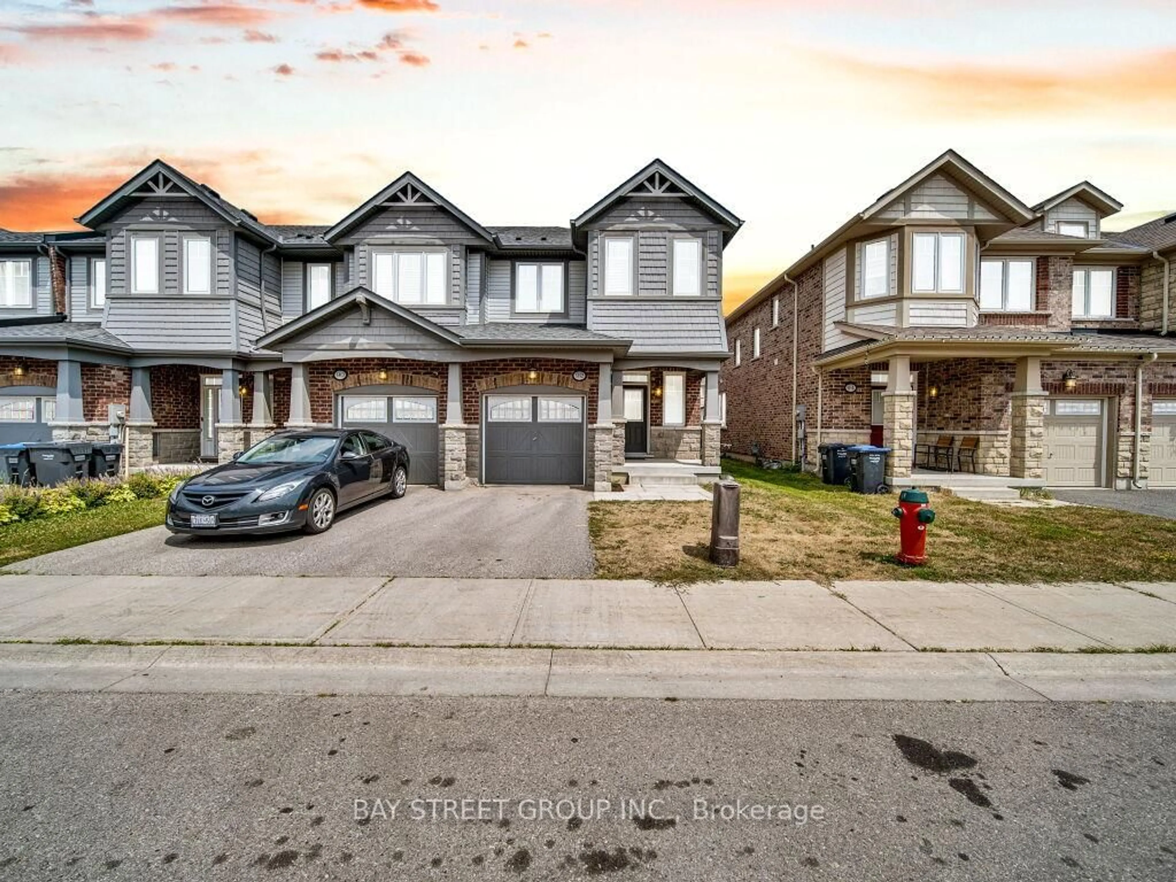 A pic from outside/outdoor area/front of a property/back of a property/a pic from drone, street for 92 Abigail Cres, Caledon Ontario L7C 4C7