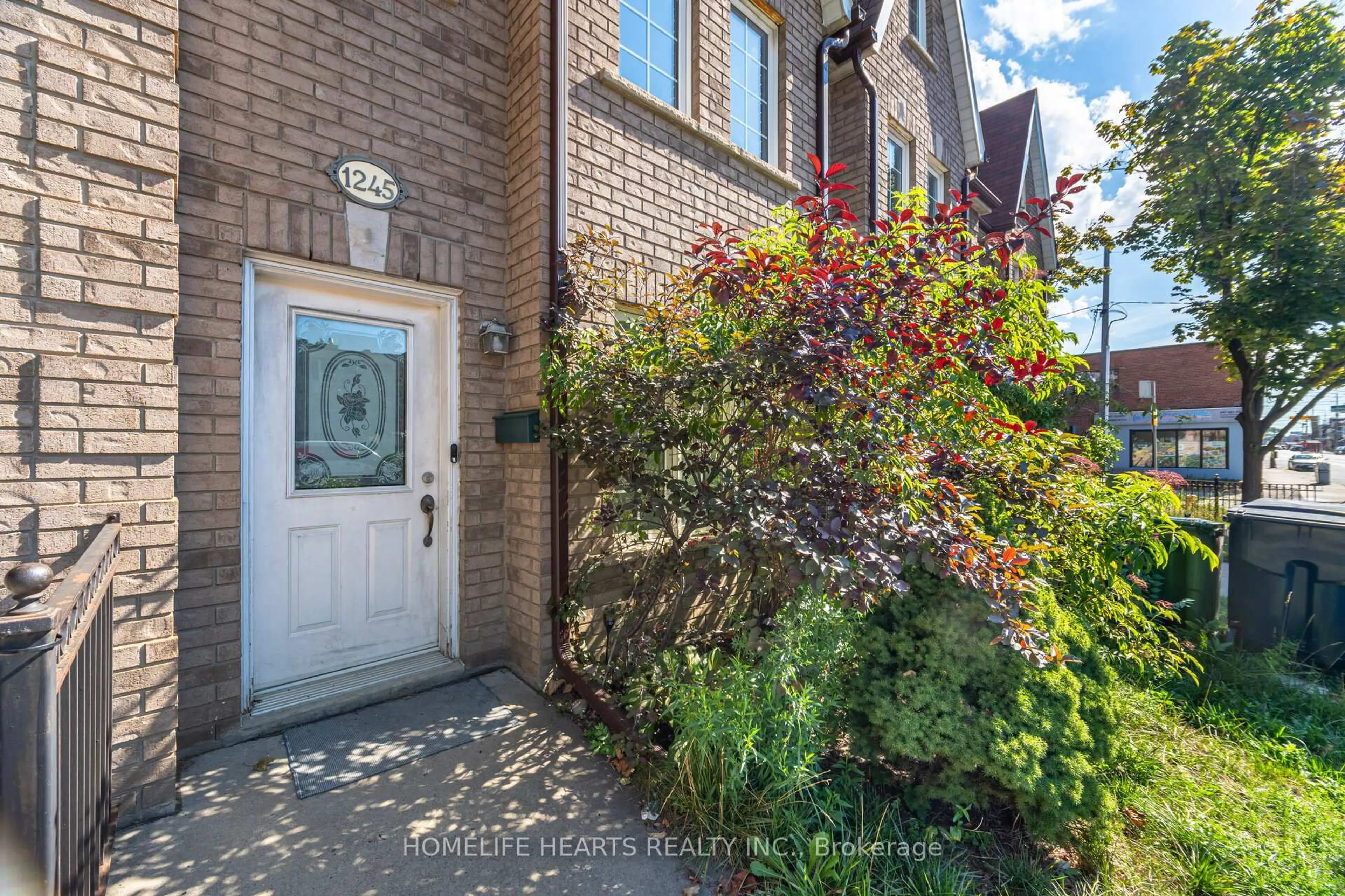 Unknown for 1245 Weston Rd, Toronto Ontario M6M 4P9