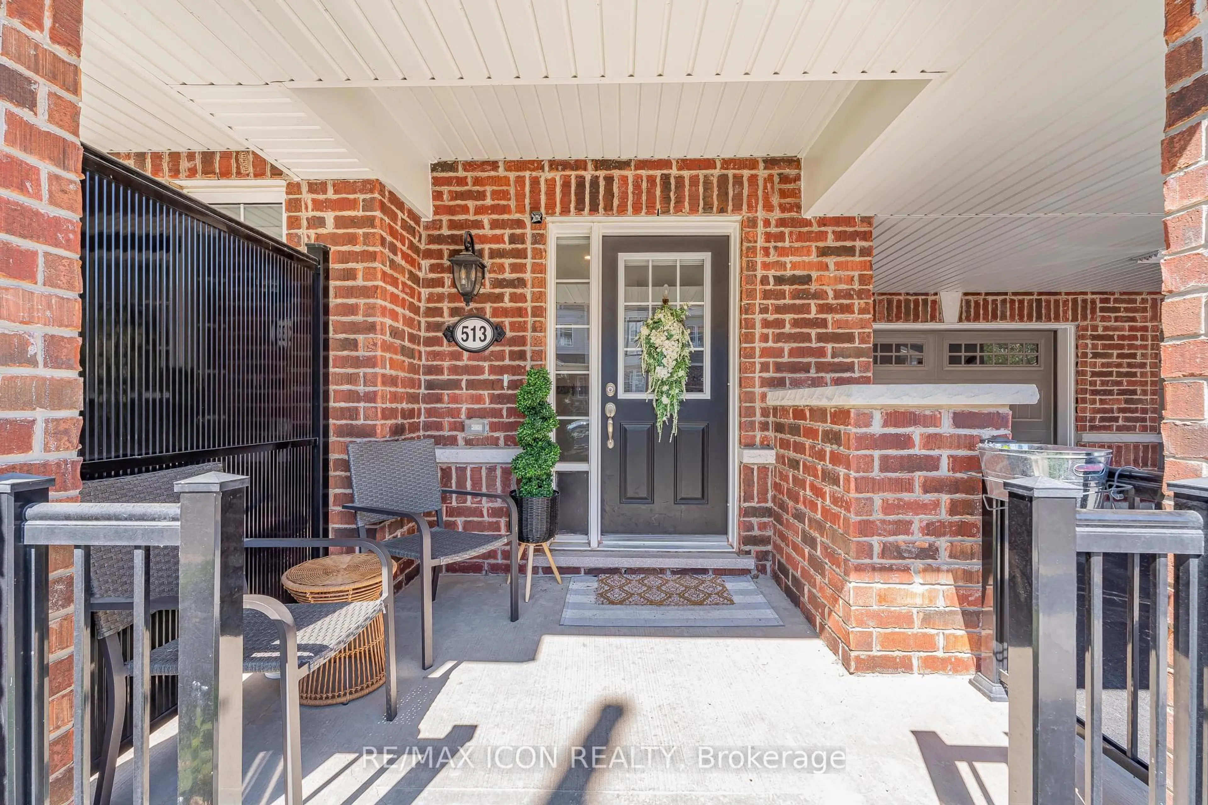 Home with brick exterior material, street for 513 Fir Crt, Milton Ontario L9T 7E7