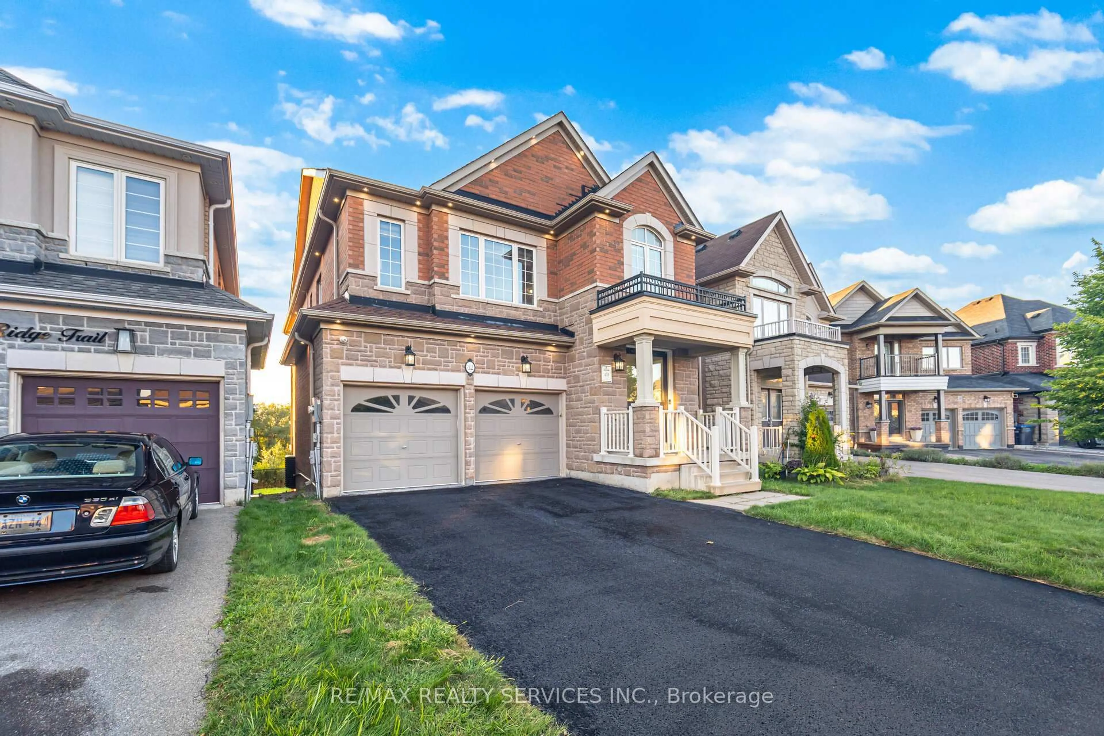 Home with brick exterior material, street for 42 Deer Ridge Tr, Caledon Ontario L7C 3Z6