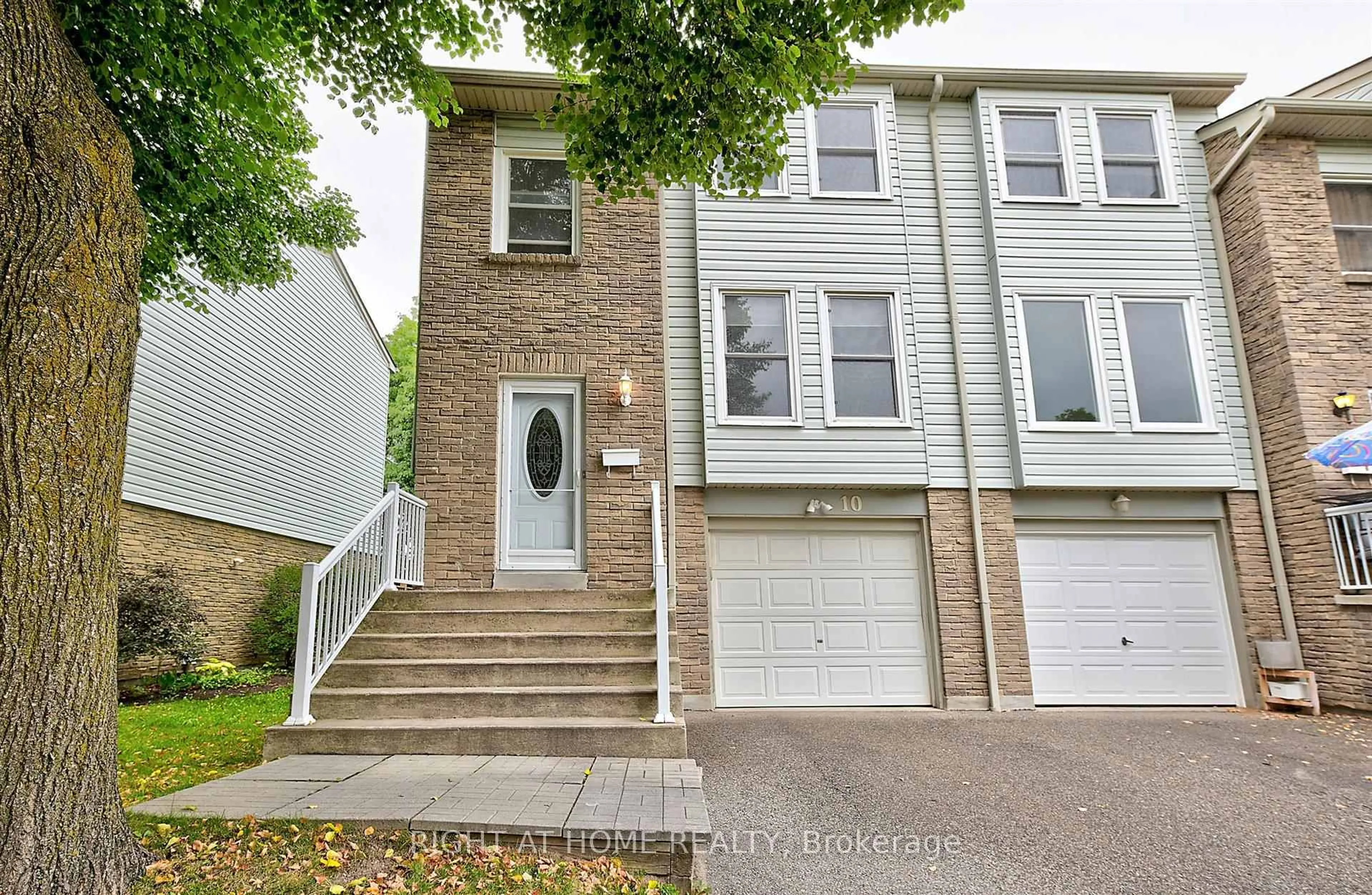 Unknown for 5878 Montevideo Rd #10, Mississauga Ontario L5N 2V5