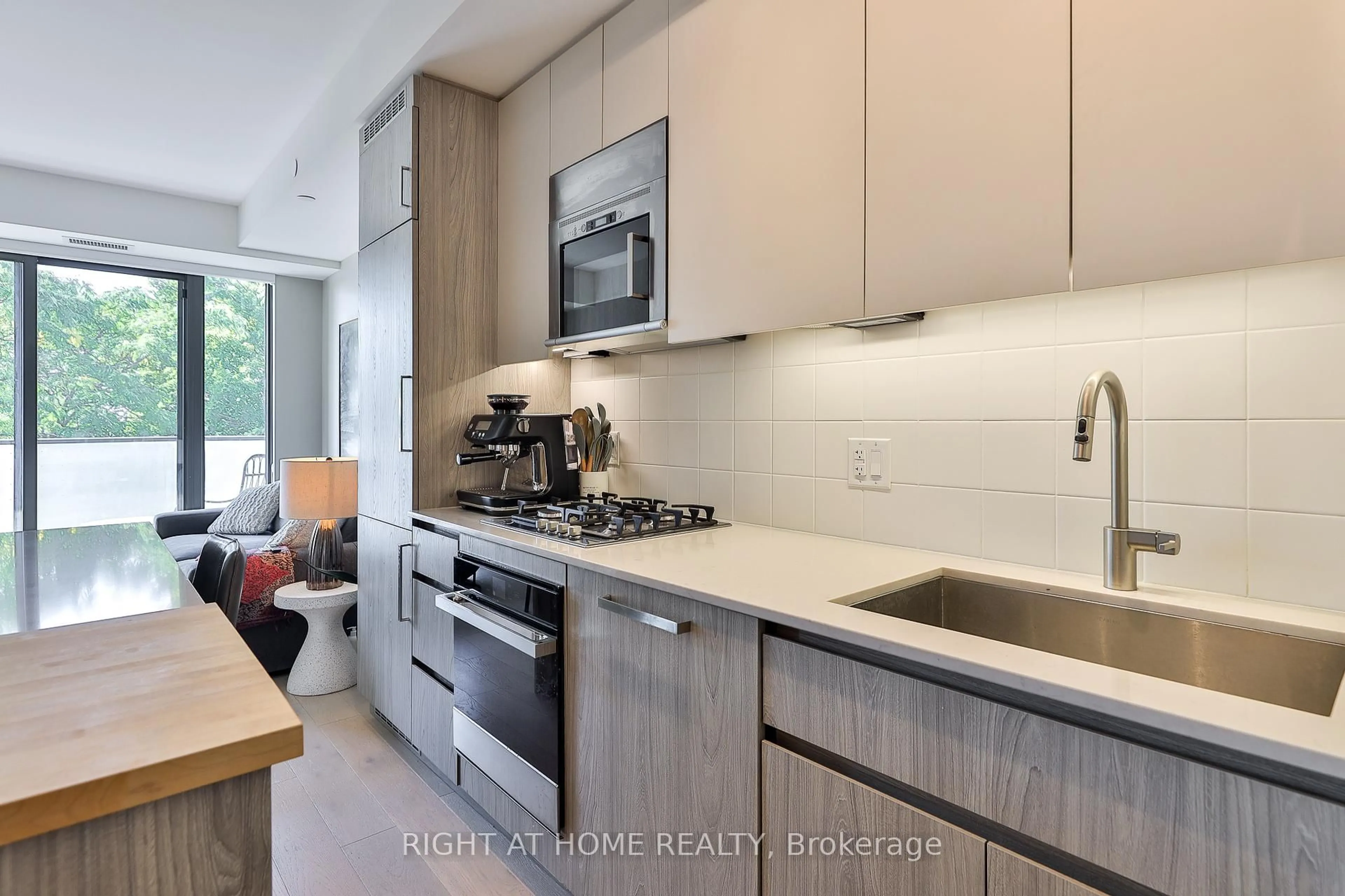 Standard kitchen, unknown for 430 Roncesvalles Ave #410, Toronto Ontario M6R 0A6