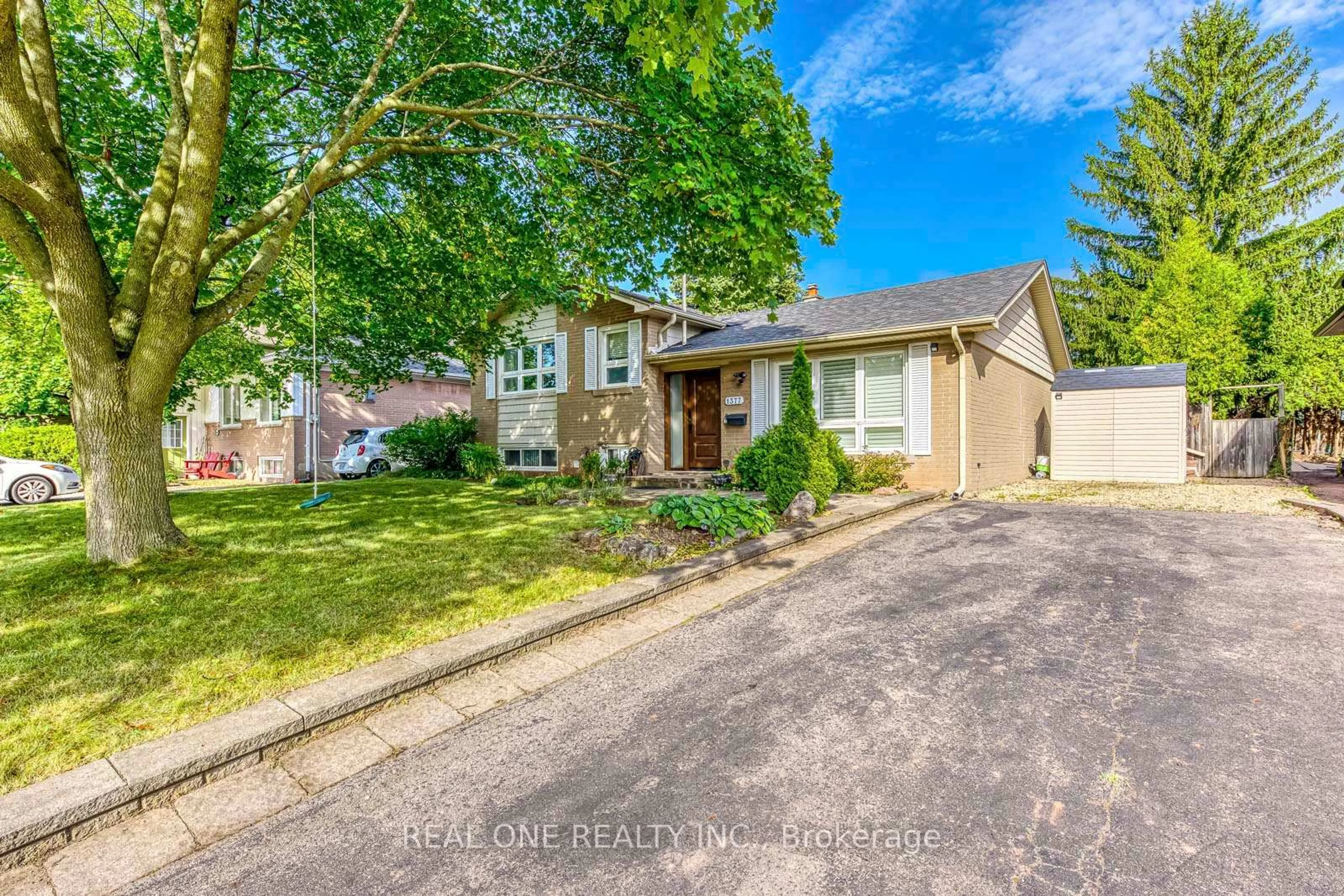 Unknown for 1377 Sheldon Ave, Oakville Ontario L6L 2P9