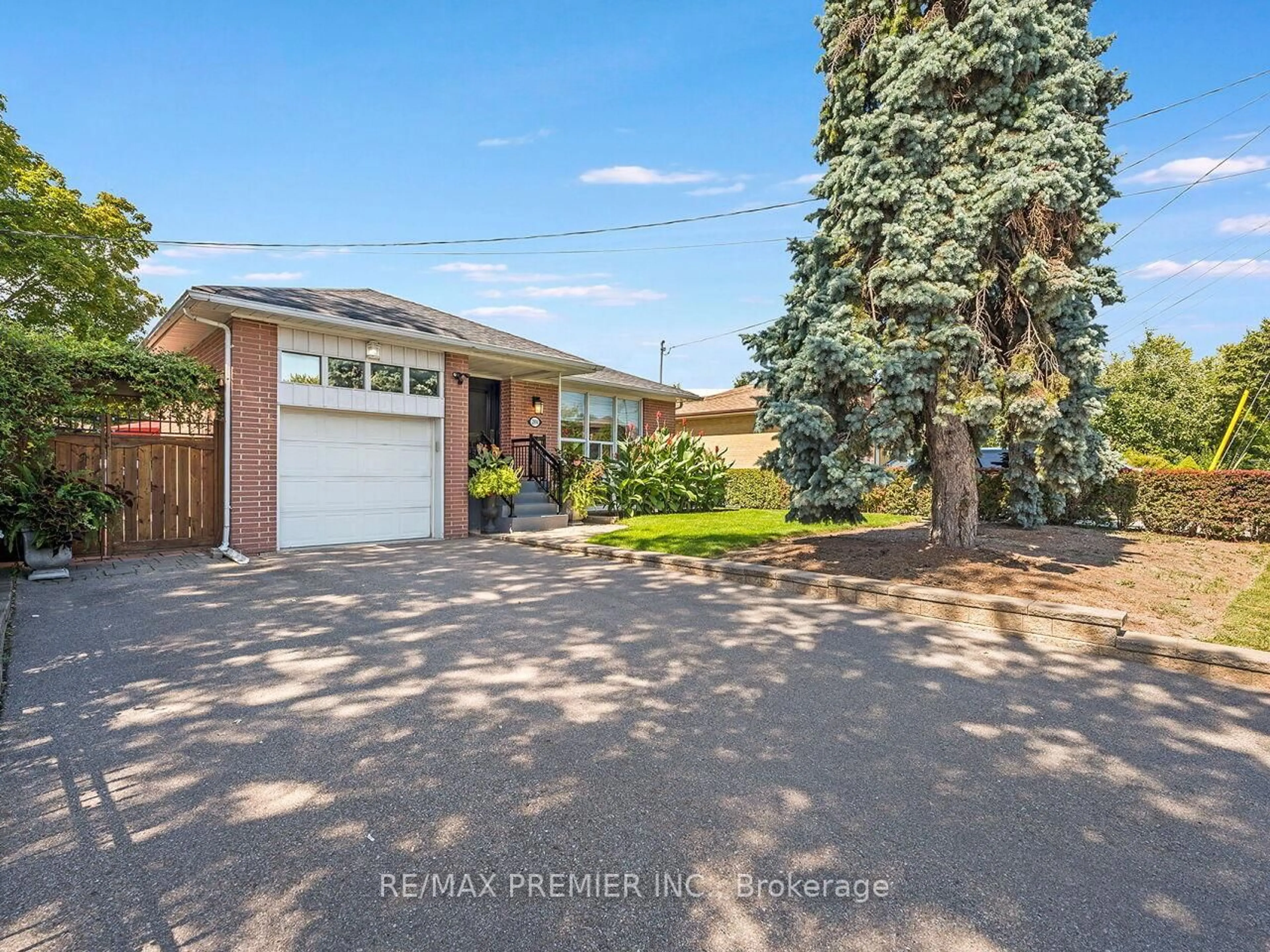 Home with brick exterior material, street for 2894 Weston Rd, Toronto Ontario M9M 2S5