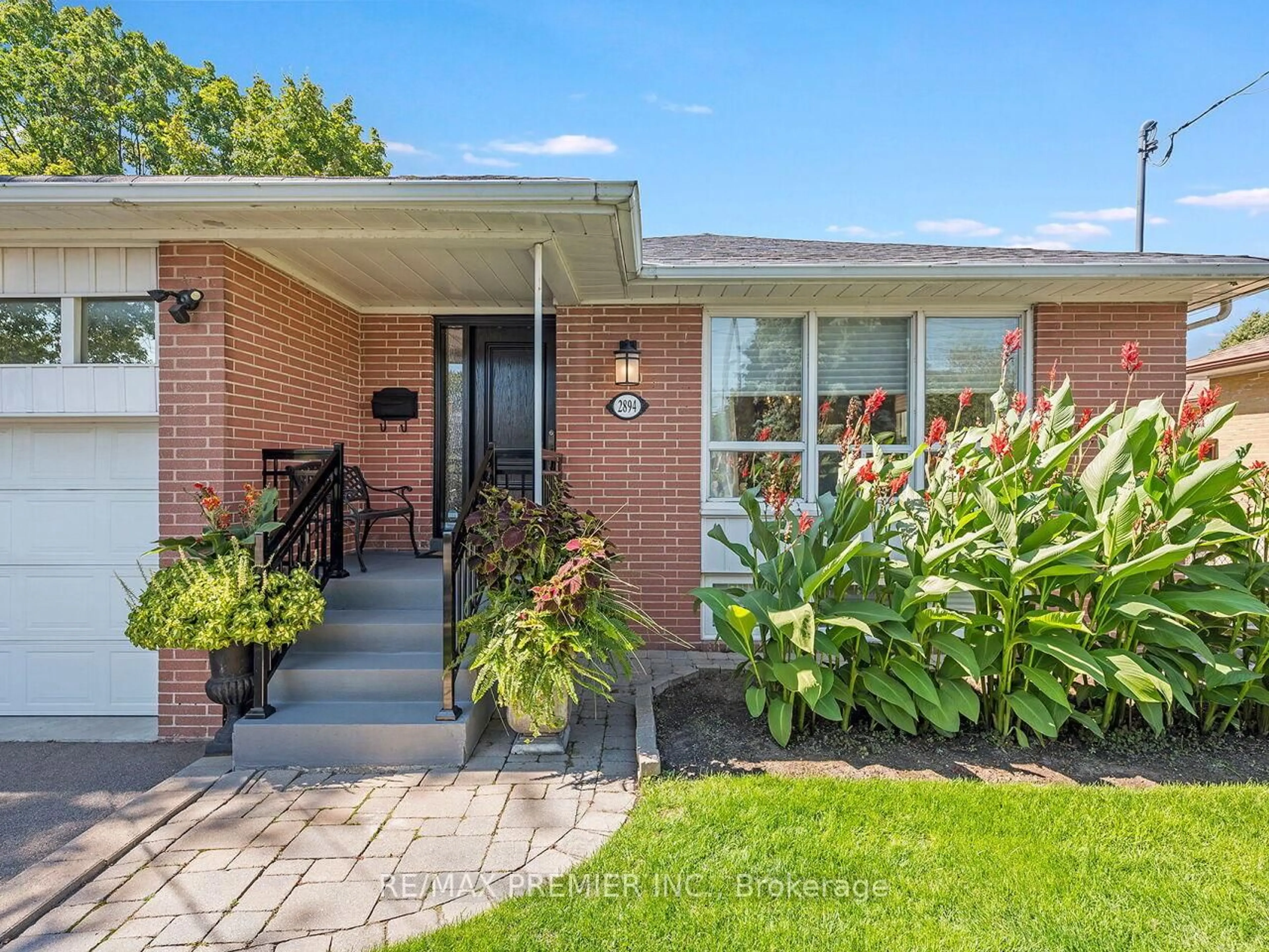 Home with brick exterior material, street for 2894 Weston Rd, Toronto Ontario M9M 2S5