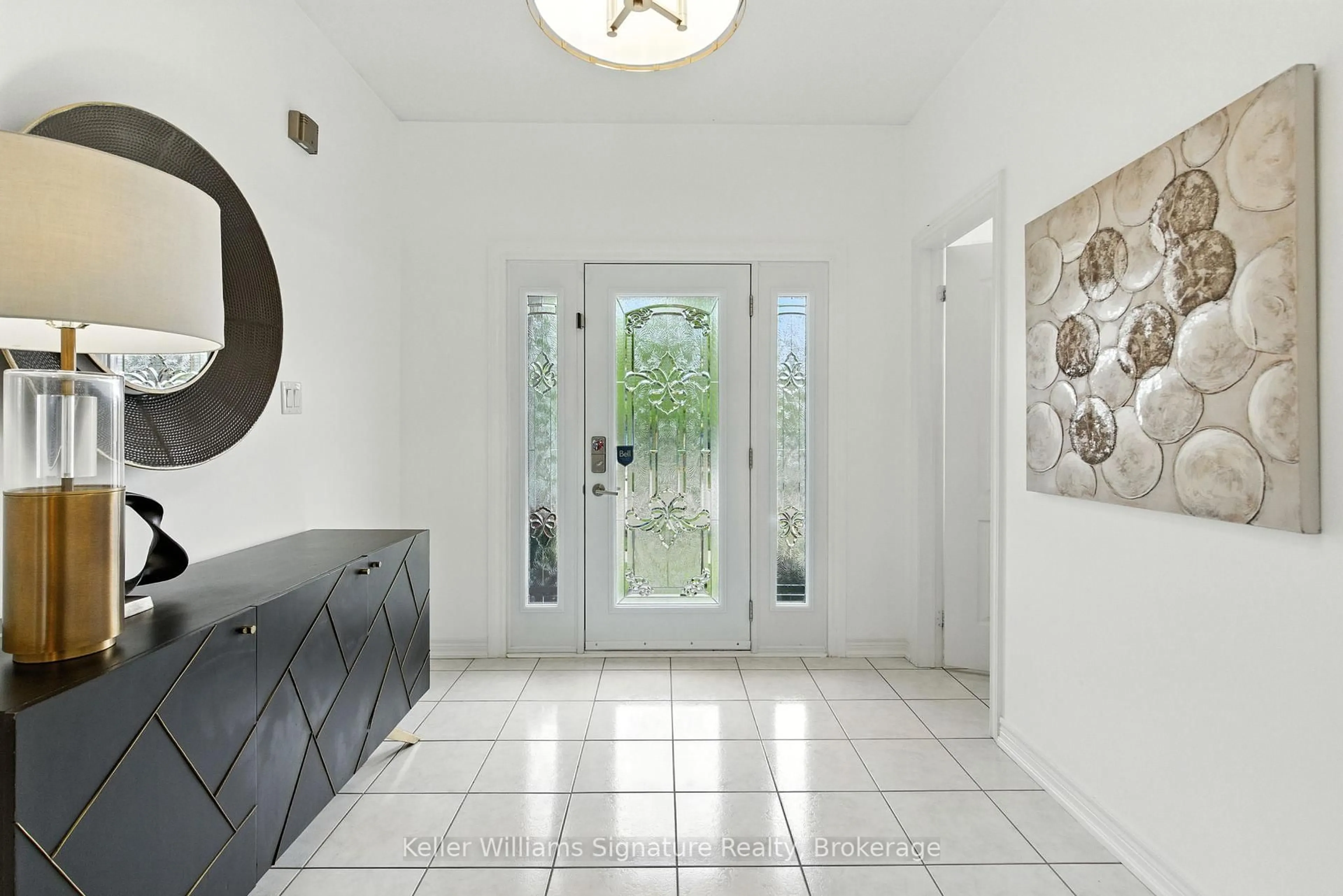 Indoor entryway for 162 Leadership Dr, Brampton Ontario L6Y 5T2