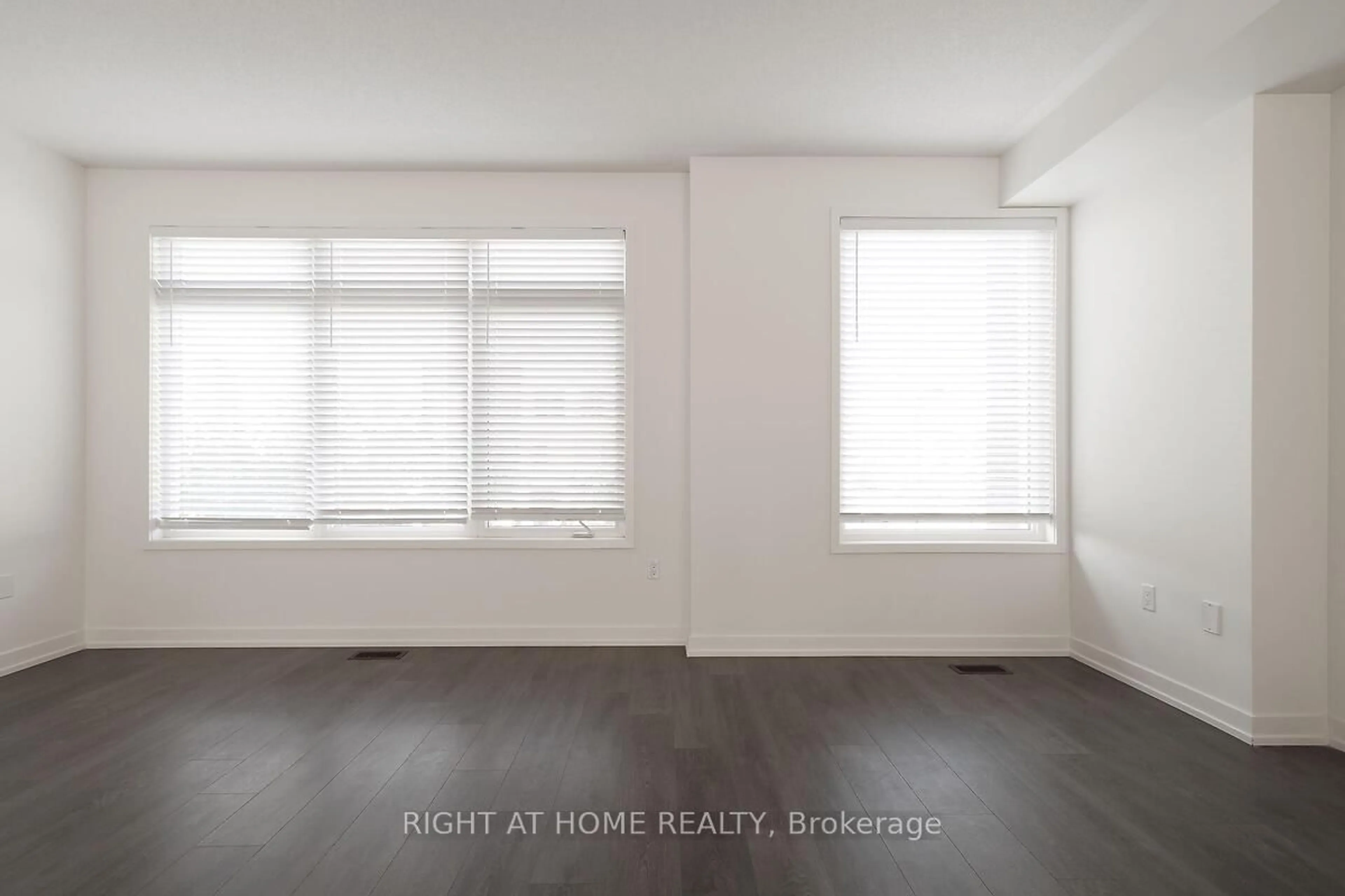 A pic of a room for 3092 Ernest Appelbe Blvd, Oakville Ontario L6H 0M1