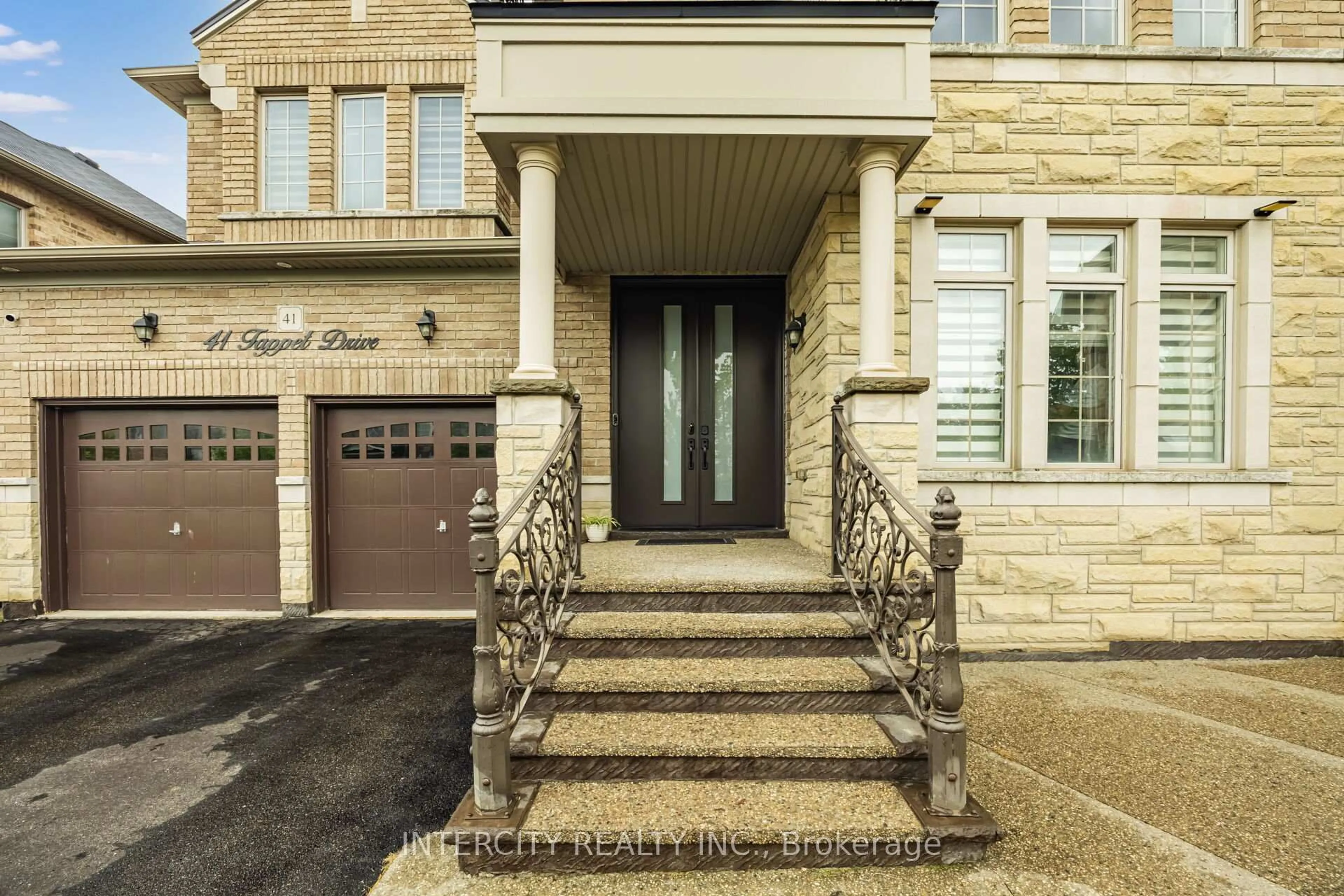 Unknown for 41 Tappet Dr, Brampton Ontario L6P 0K4