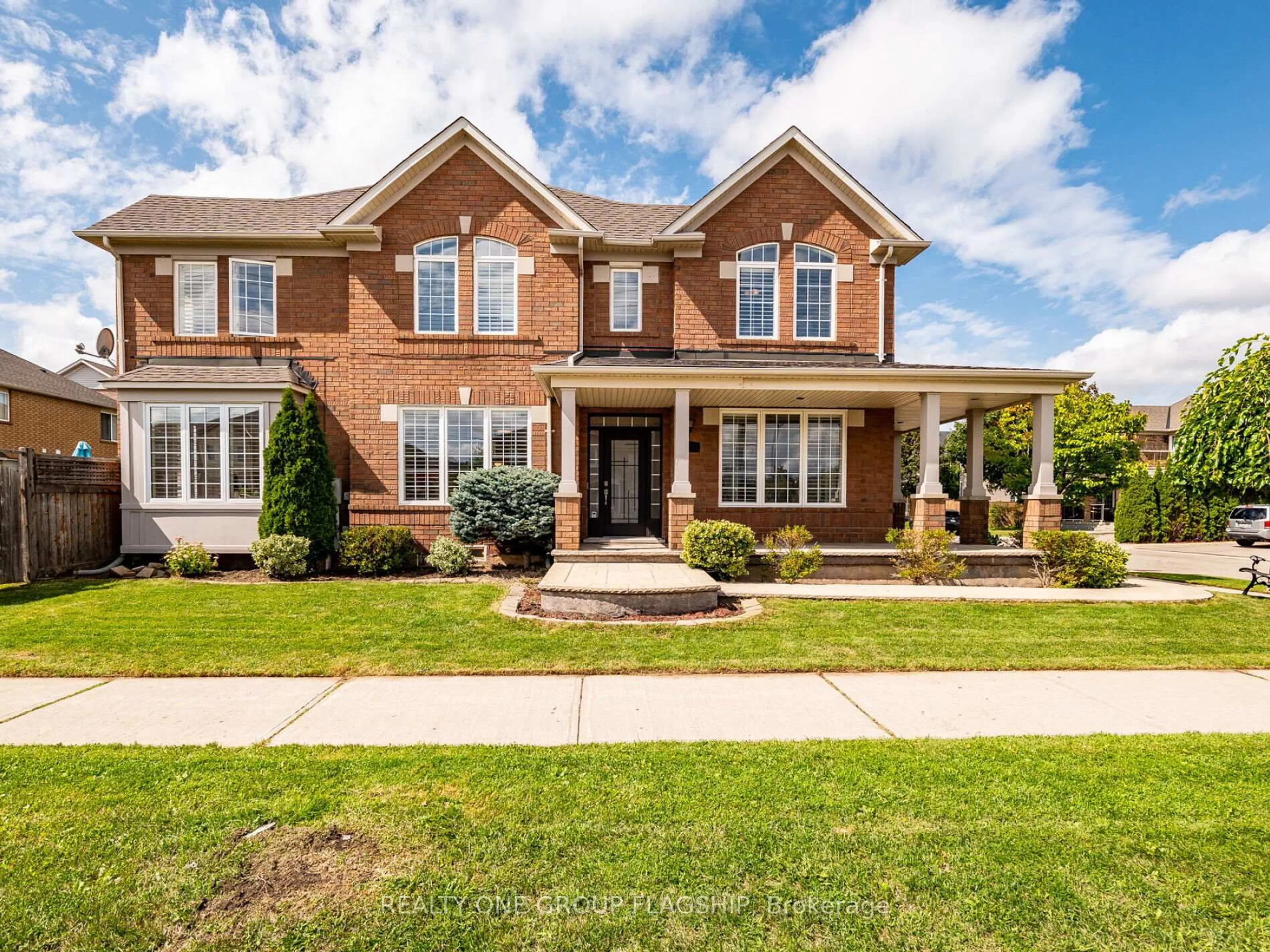 Home with brick exterior material, street for 3855 Thomas St, Mississauga Ontario L5M 7A6