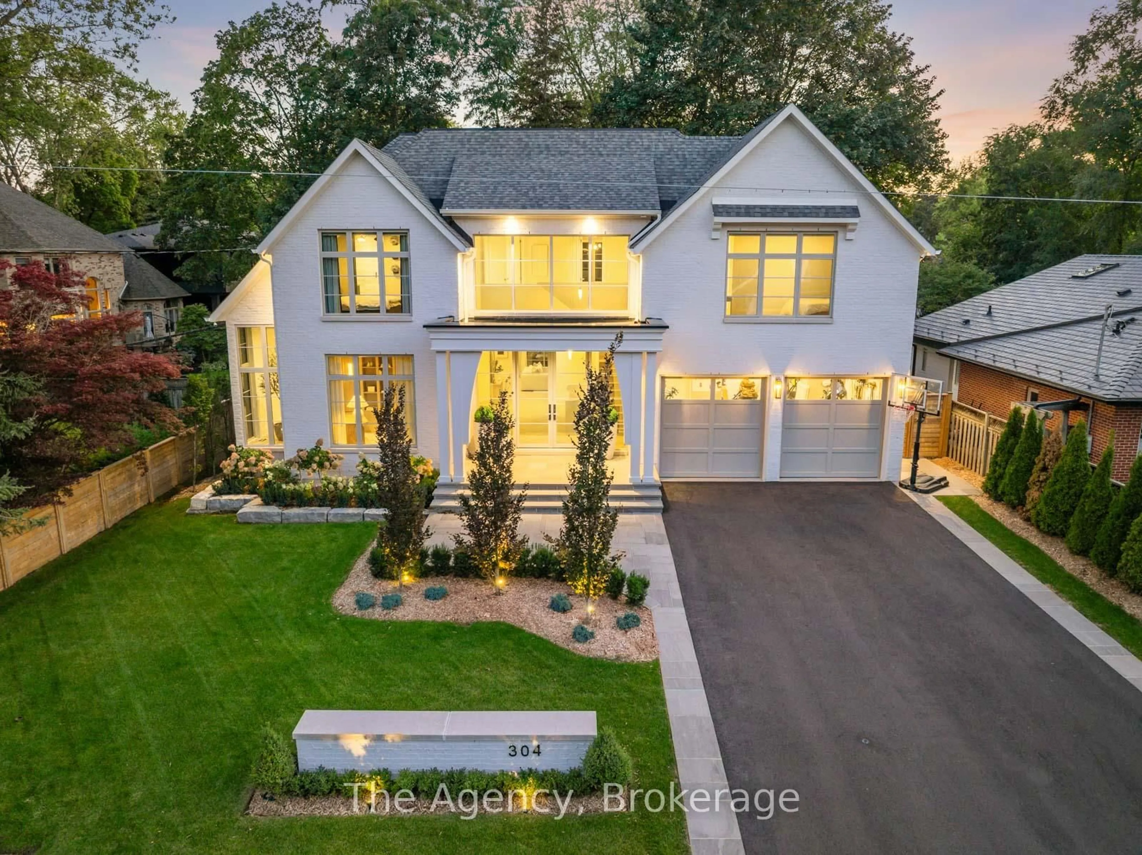 Home with brick exterior material, unknown for 304 Pomona Ave, Burlington Ontario L7N 1T3