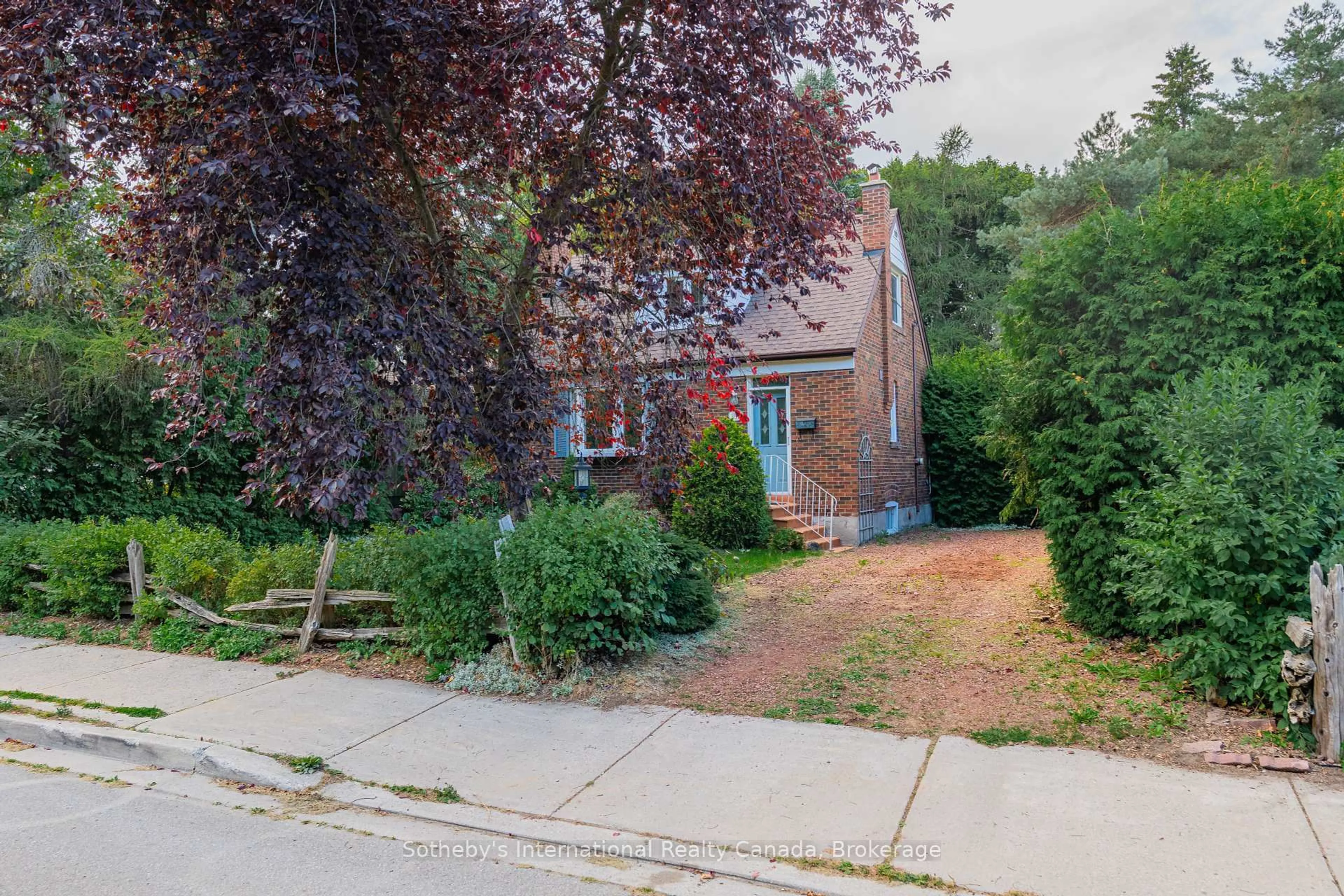 Home with brick exterior material, street for 1807 Orr Rd, Mississauga Ontario L5J 1B8
