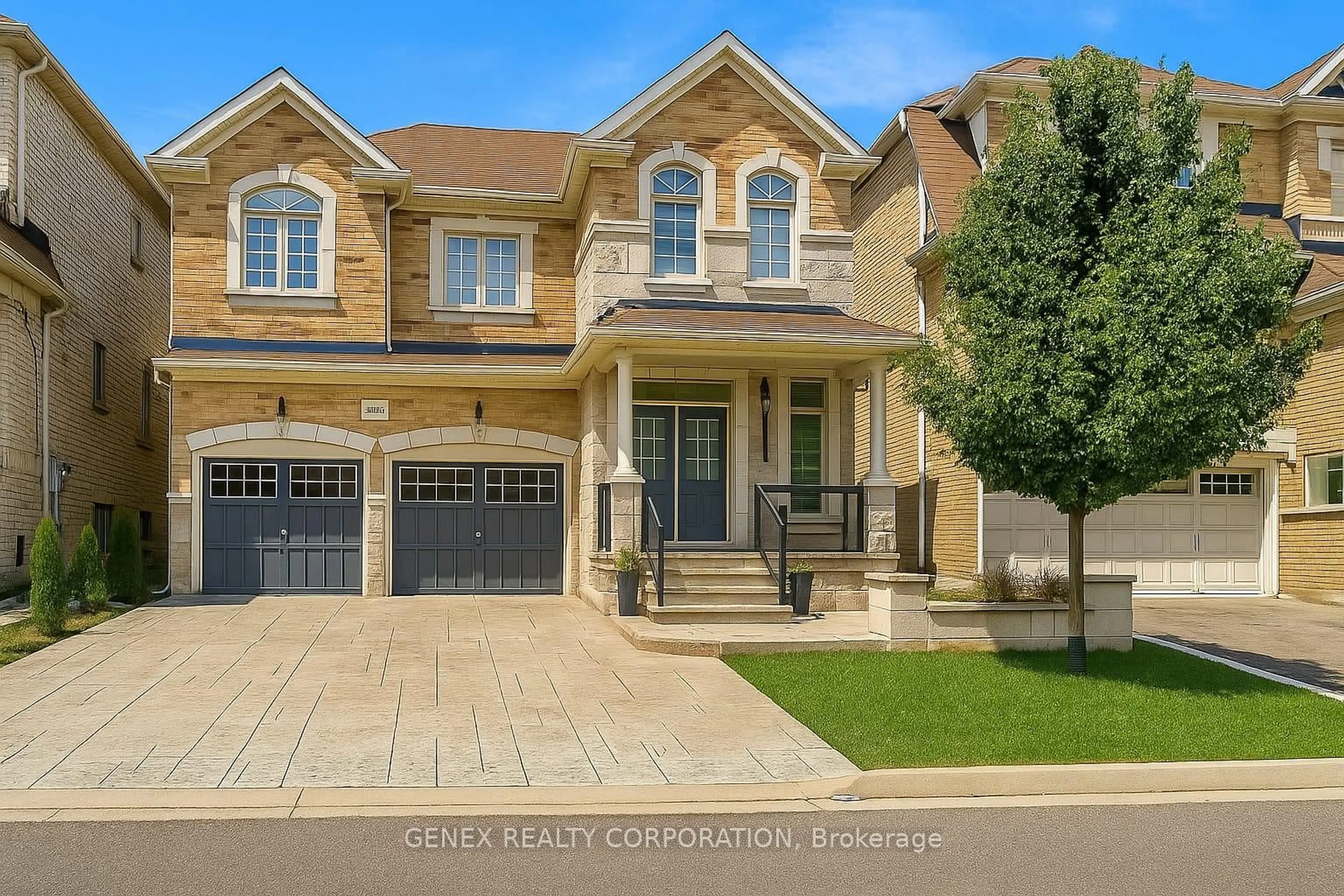 Home with brick exterior material, street for 7 Antoine St, Brampton Ontario L7A 4J6
