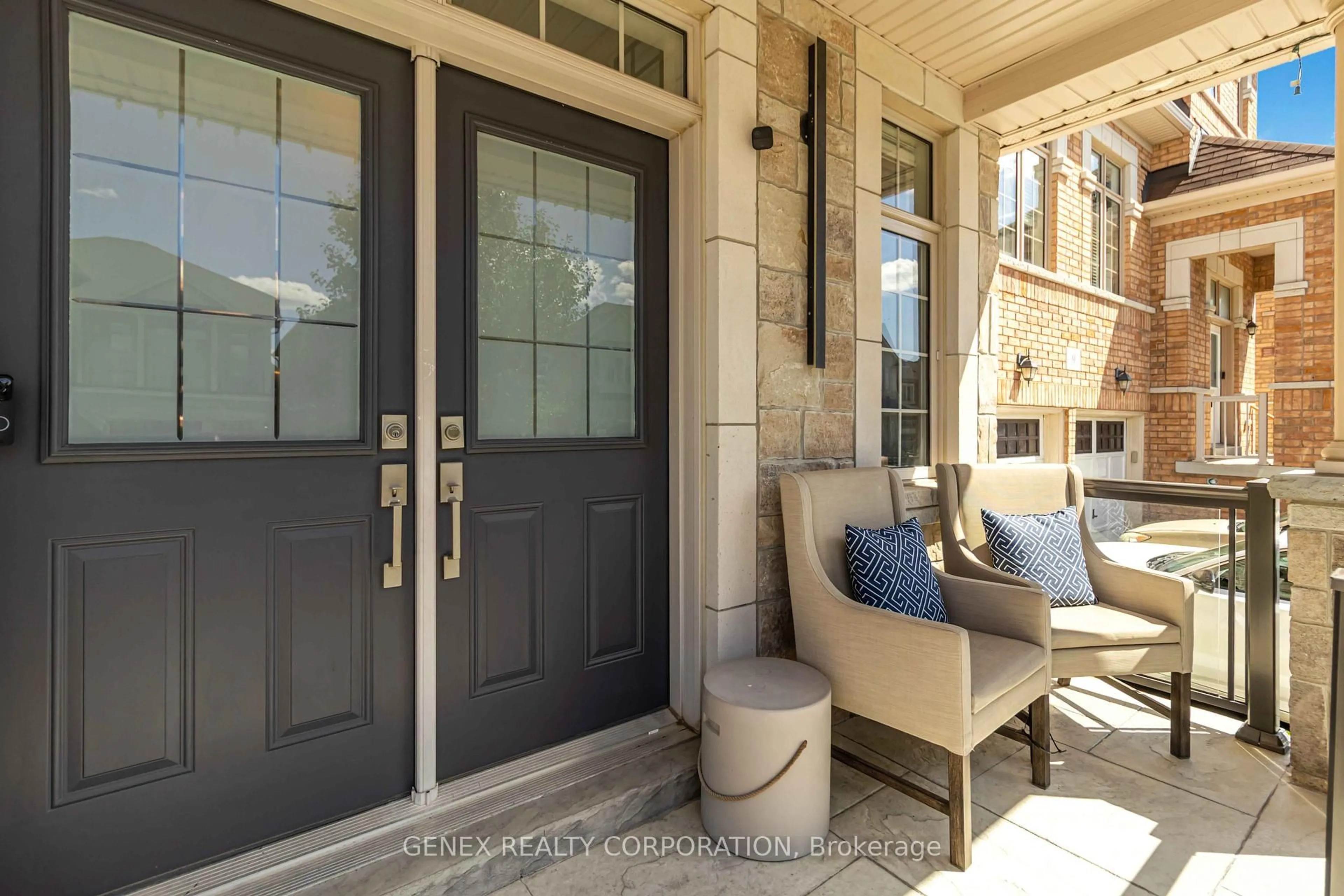 Indoor entryway for 7 Antoine St, Brampton Ontario L7A 4J6