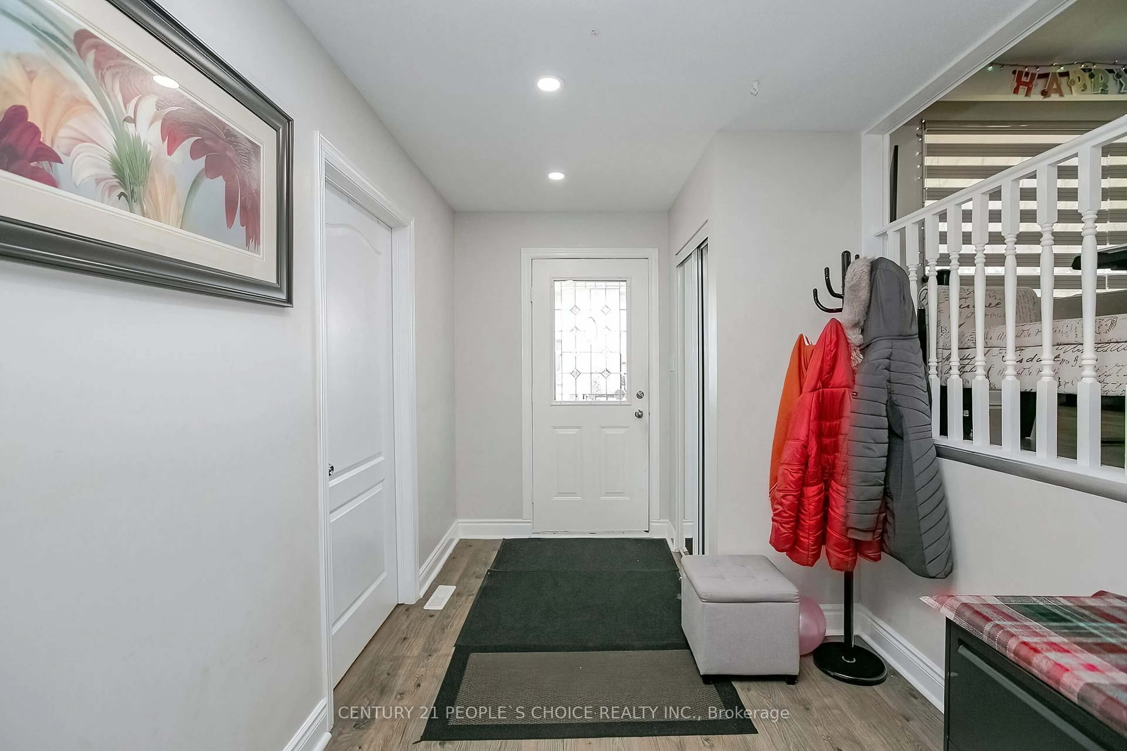 Indoor entryway for 380 Bartley Bull Pkwy, Brampton Ontario L6W 2L8