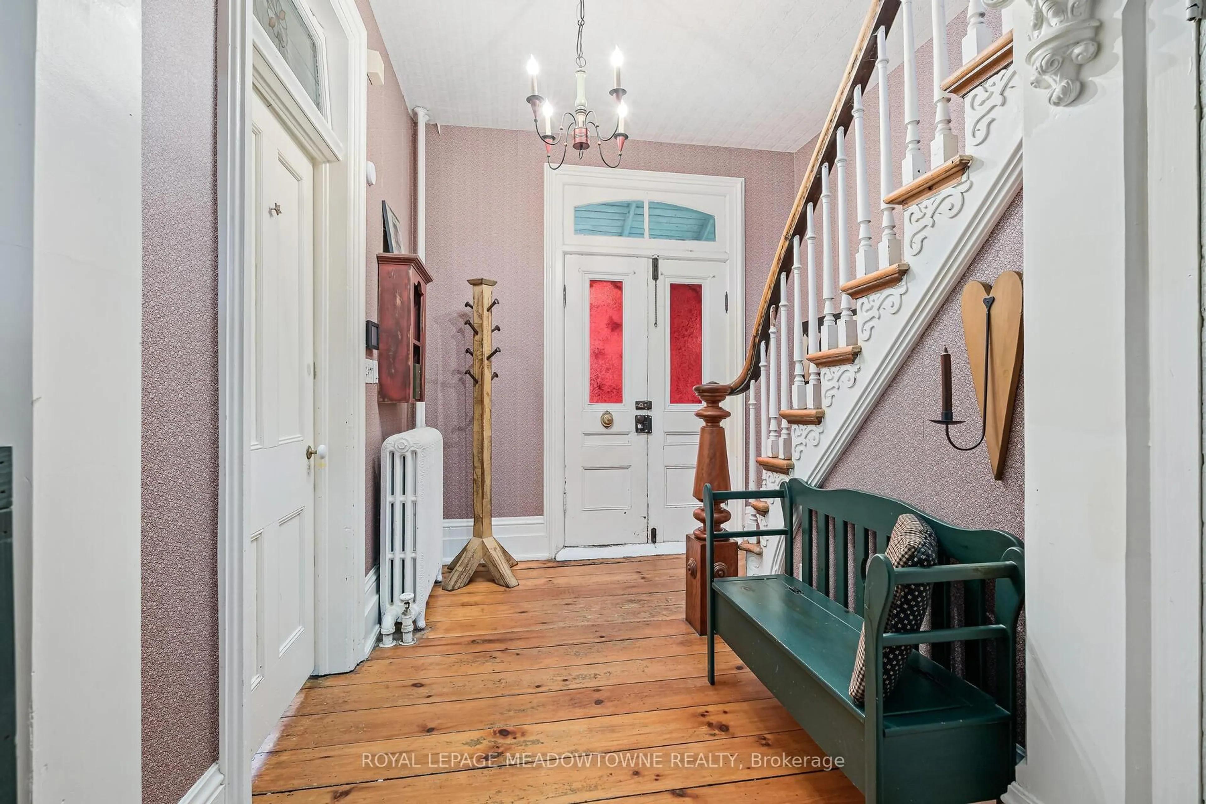 Indoor entryway for 173 Perth St, Halton Hills Ontario L7J 1C9