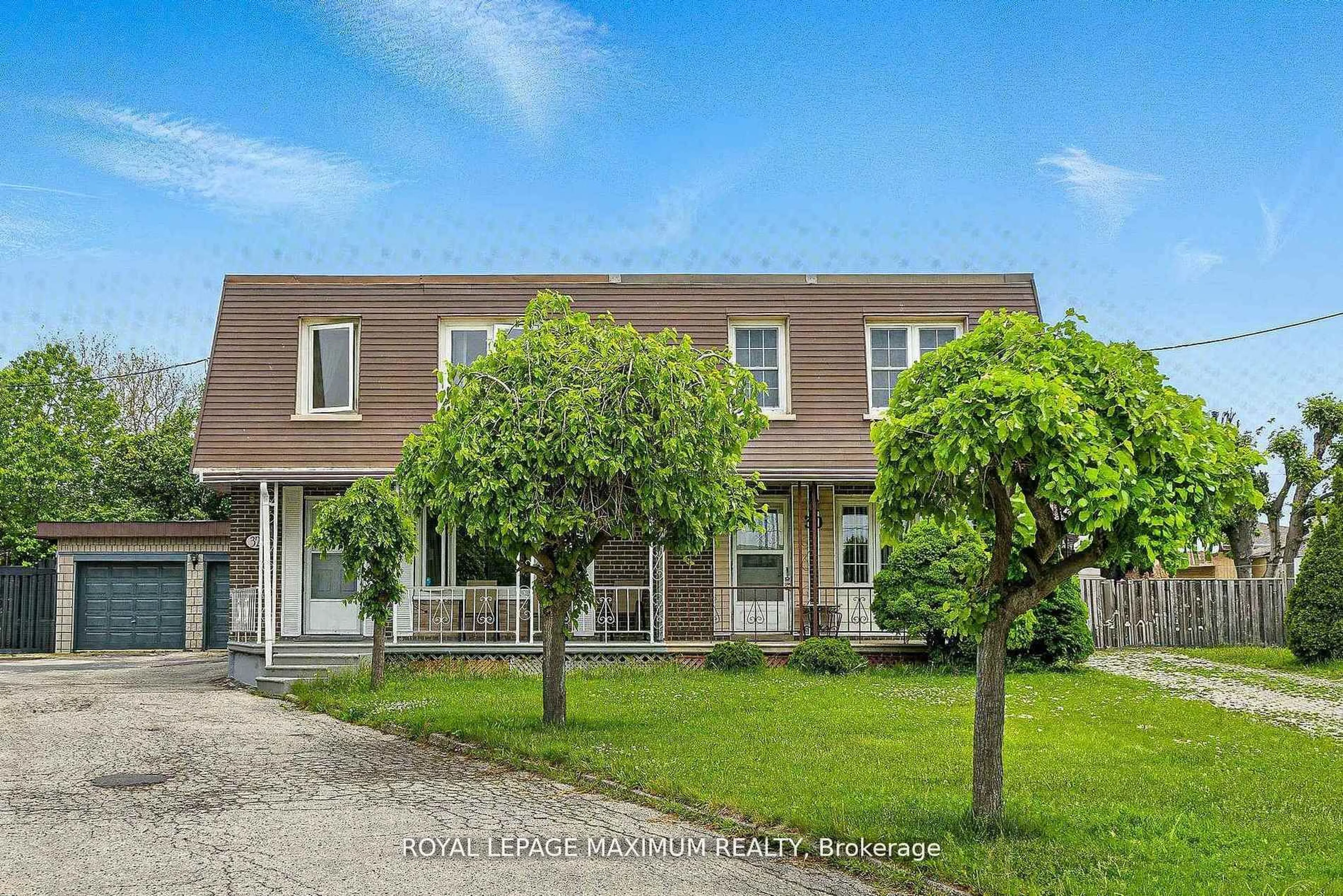 Unknown for 32 Fennimore Cres, Toronto Ontario M3N 1G8