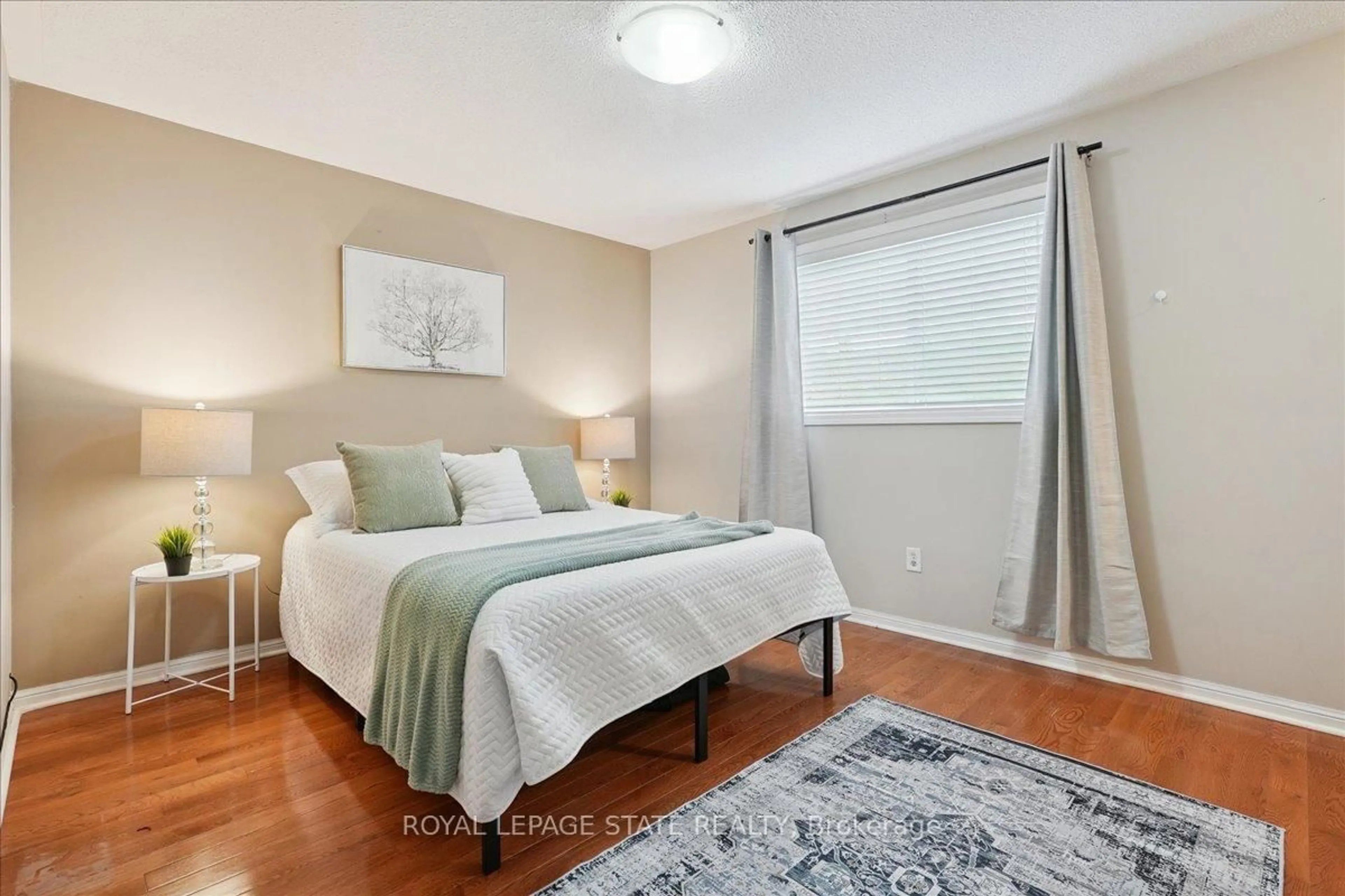 Bedroom with bed, unknown for 815 Stark Circ, Milton Ontario L9T 6Y7