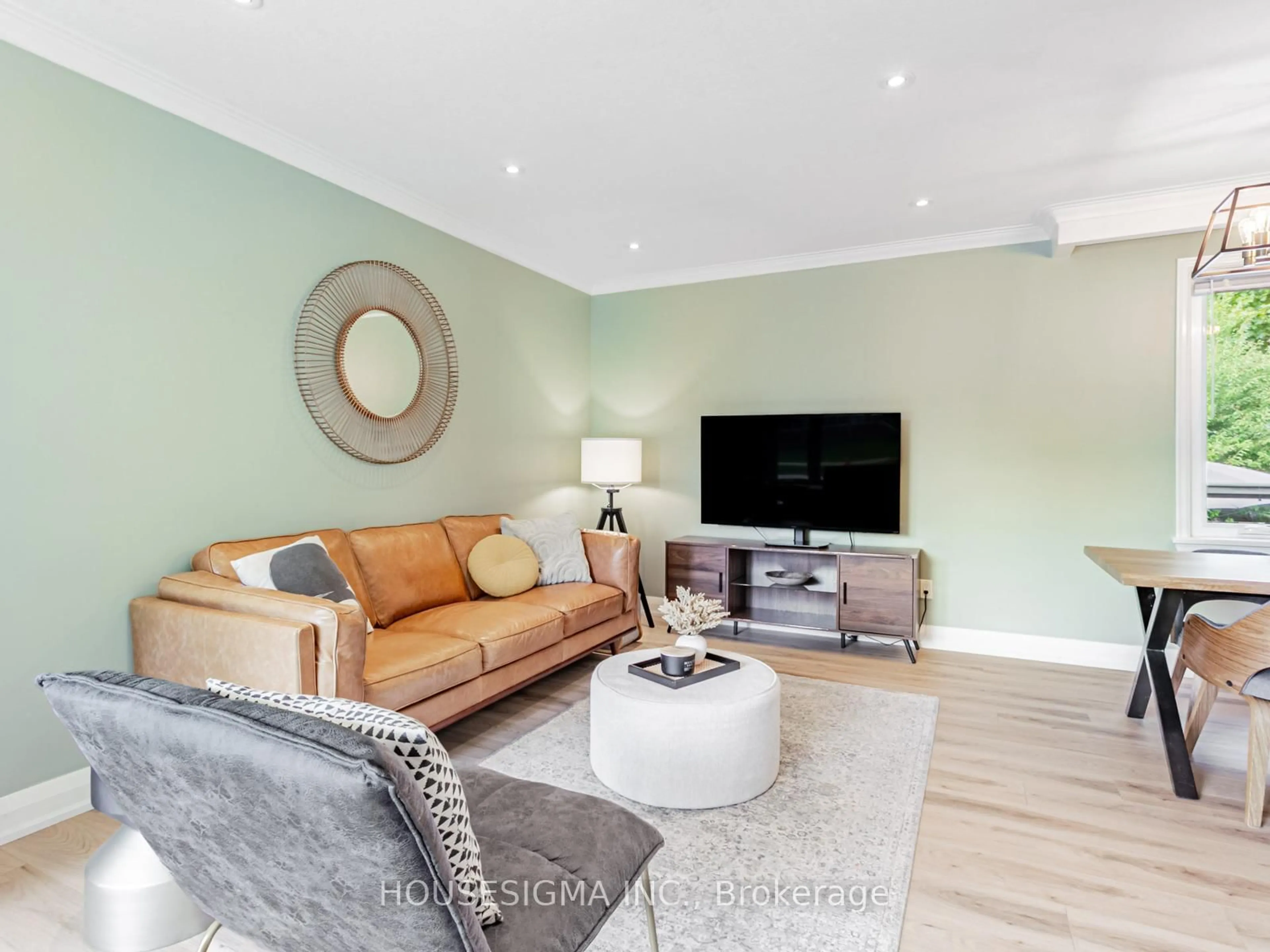Living room with furniture, unknown for 72 Ludstone Dr, Toronto Ontario M9R 2J3