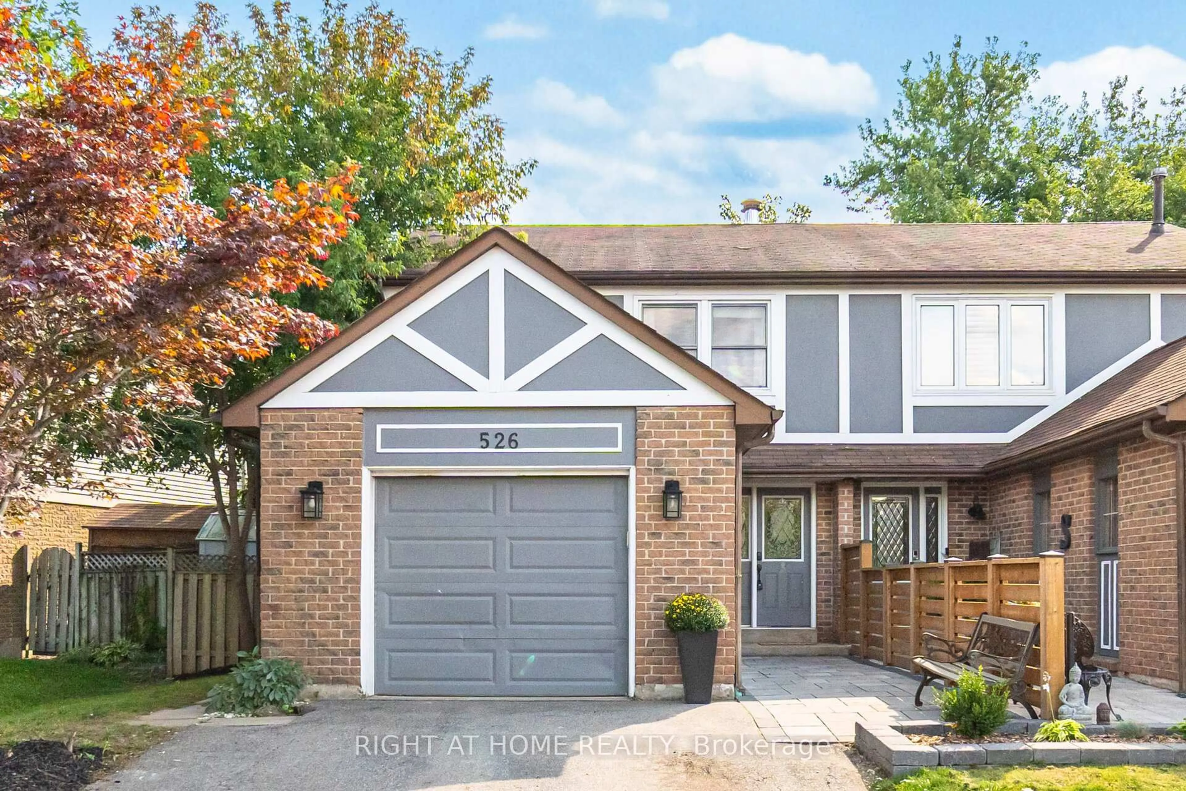 Home with brick exterior material, street for 526 Holly Ave, Milton Ontario L9T 4G7
