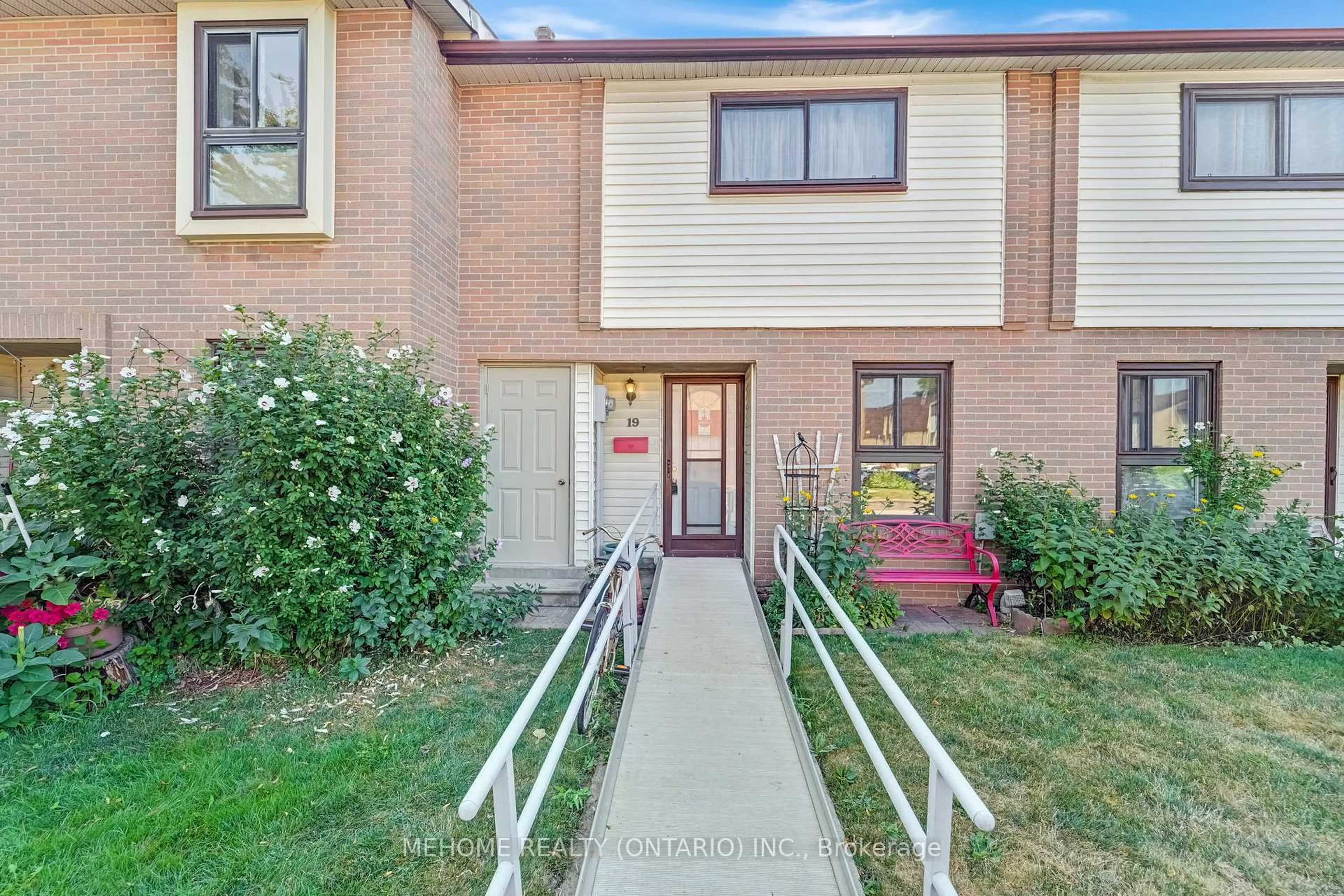Unknown for 46 Dearbourne Blvd #19, Brampton Ontario L6T 1J7