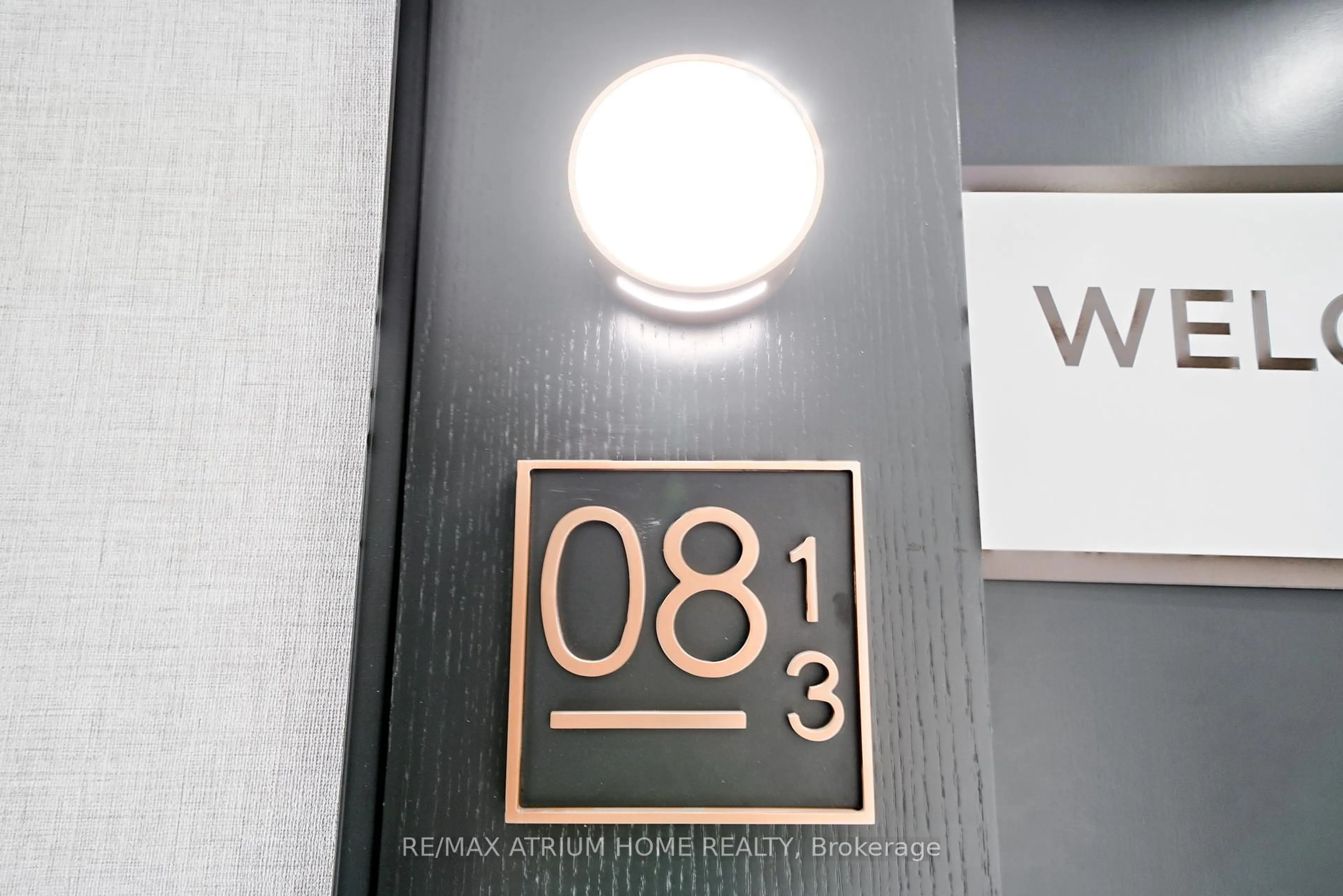 Unknown for 3200 William Coltson Ave #813, Oakville Ontario L6H 7W6