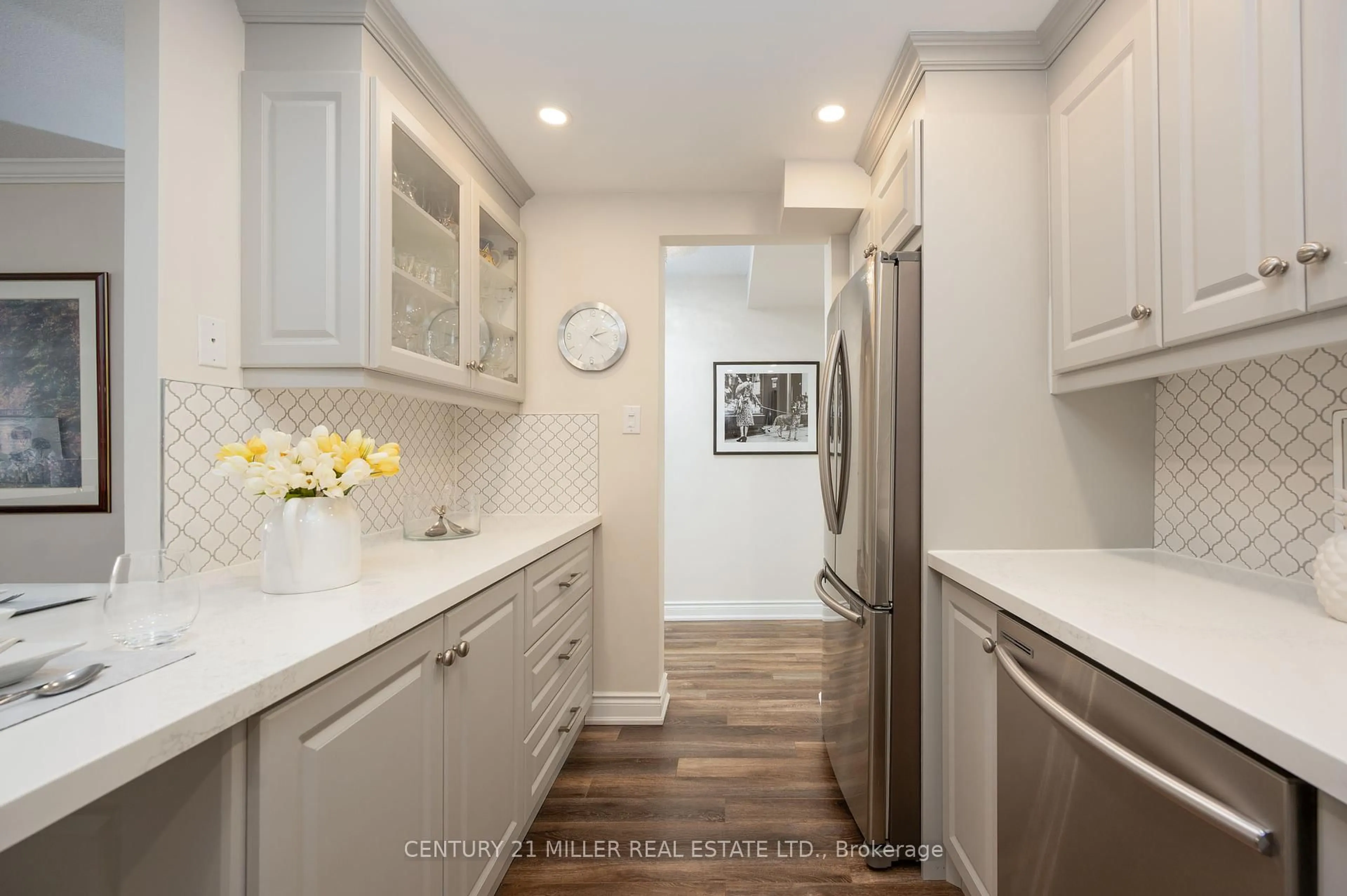 Contemporary kitchen, ceramic/tile floor for 1359 White Oaks Blvd #804, Oakville Ontario L6H 2R8