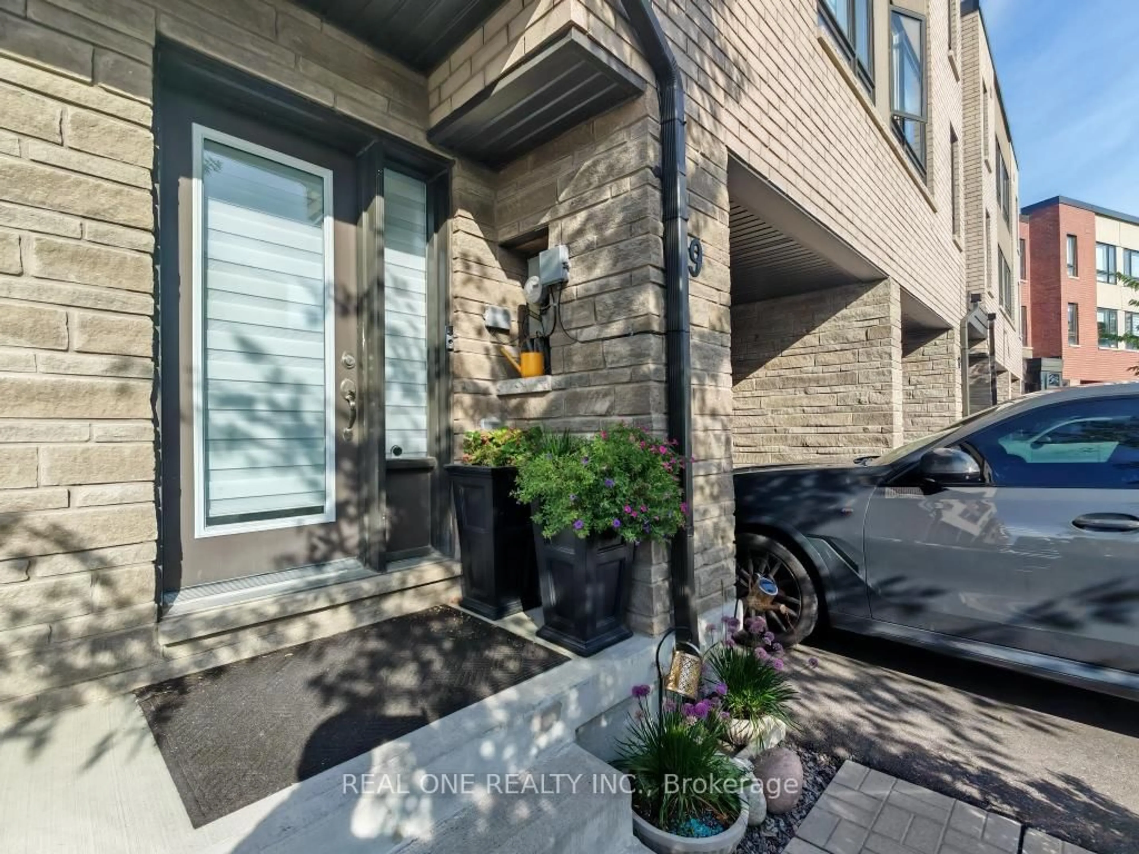 Unknown for 19 Woodstream Dr, Toronto Ontario M9W 0G1