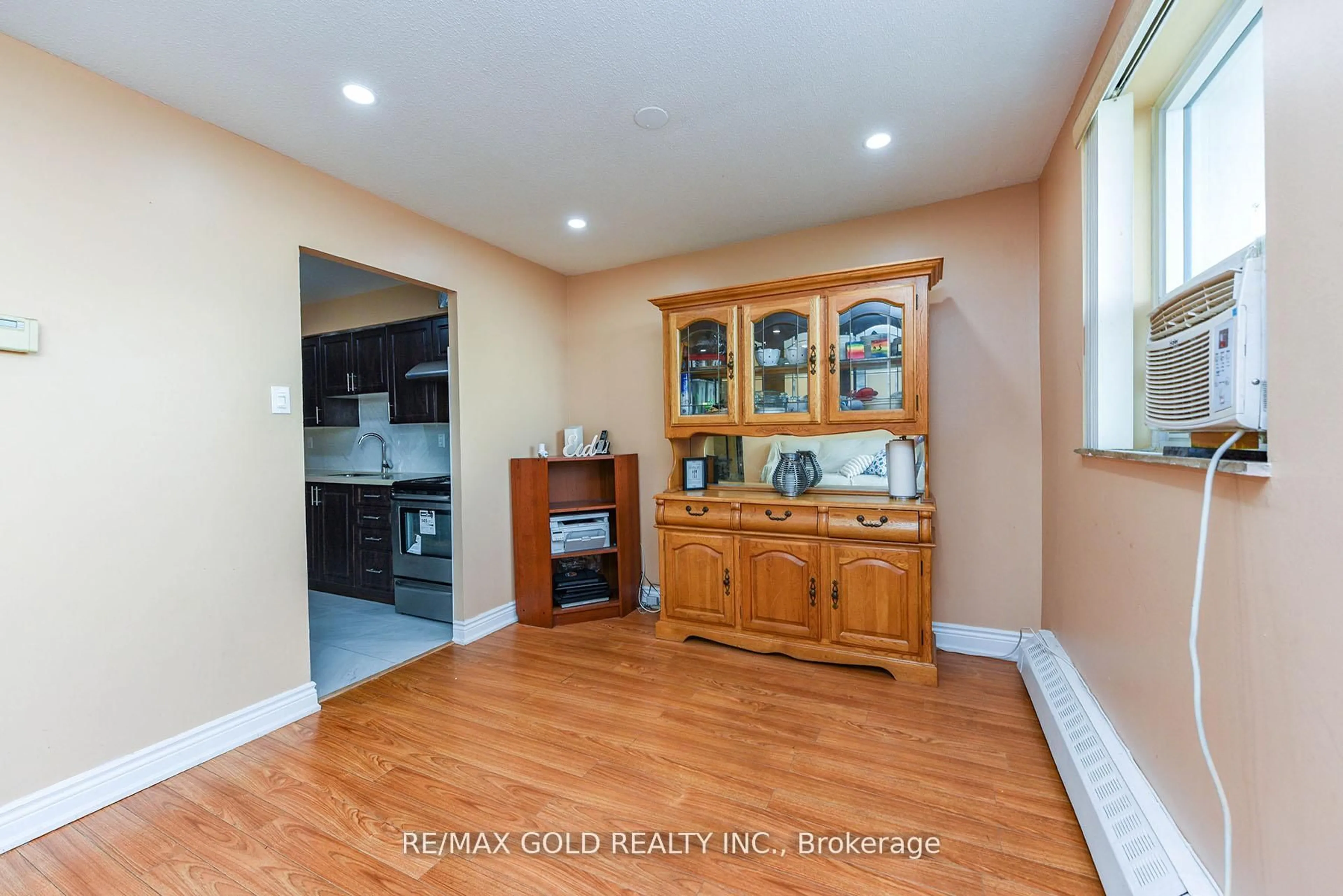 Unknown for 3555 DERRY Rd #605, Mississauga Ontario L4T 1B2