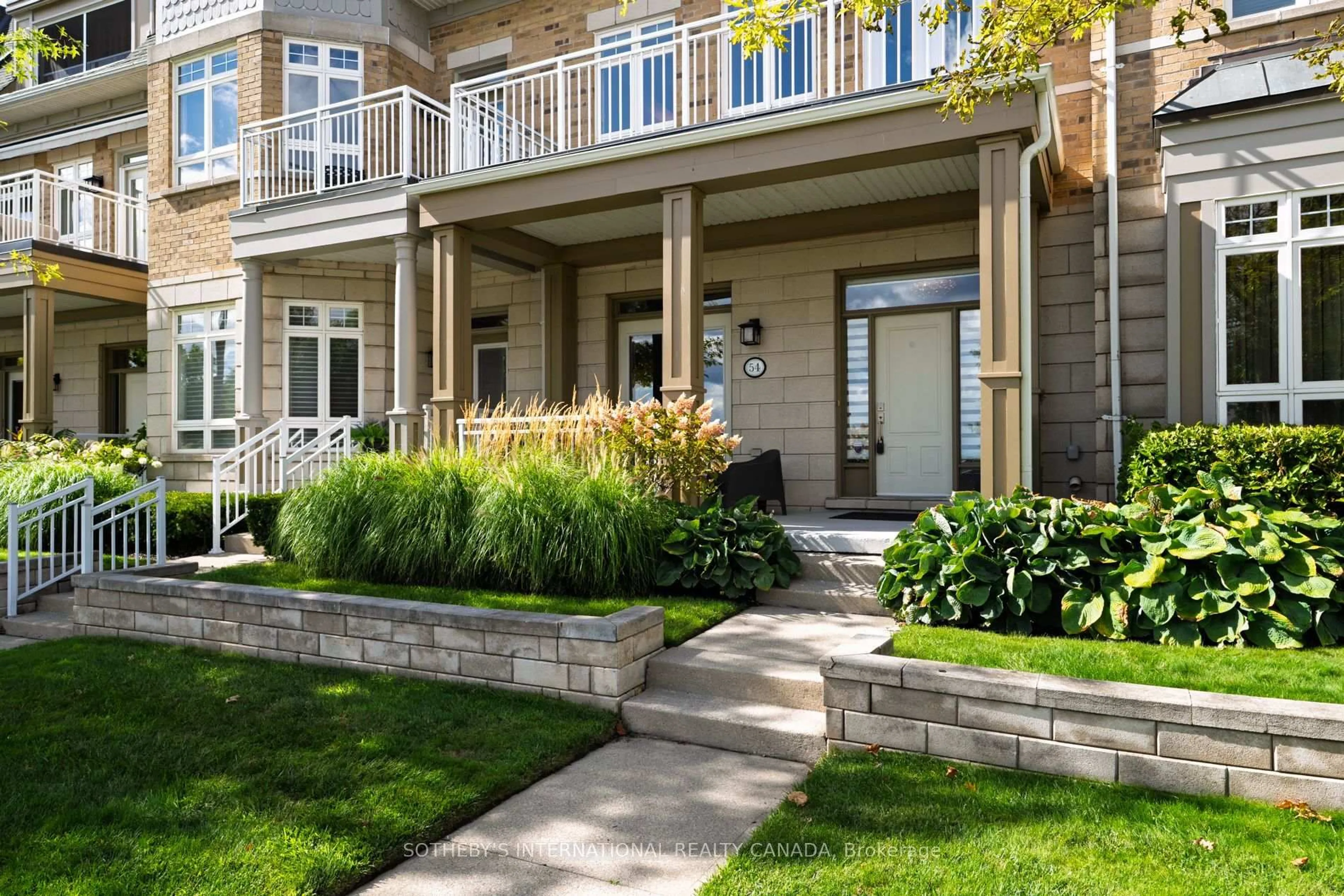 Unknown for 54 St Lawrence Dr #22, Mississauga Ontario L5G 4V1