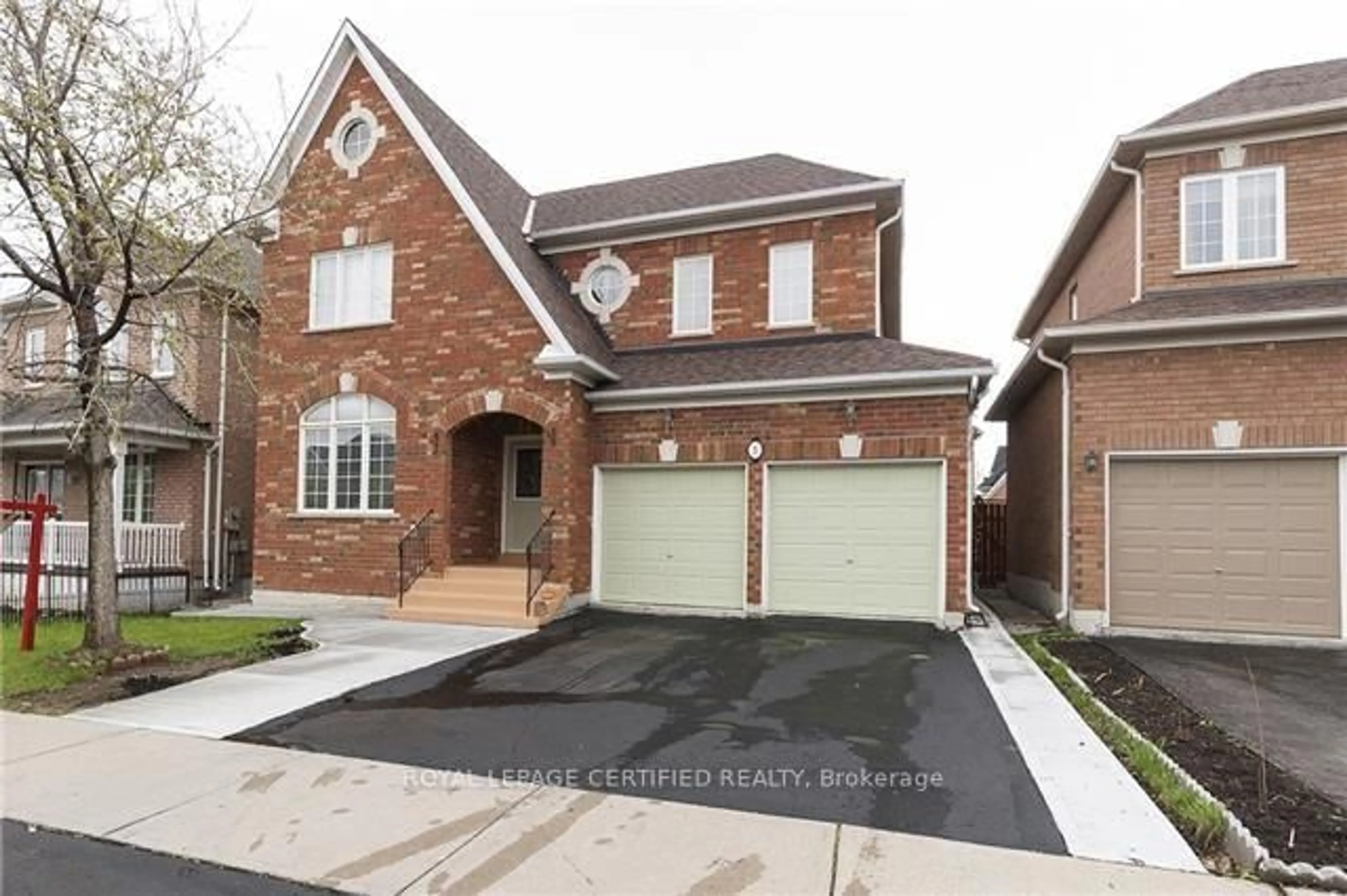 Home with brick exterior material, street for 5 treeline Blvd, Brampton Ontario L6P 1C4