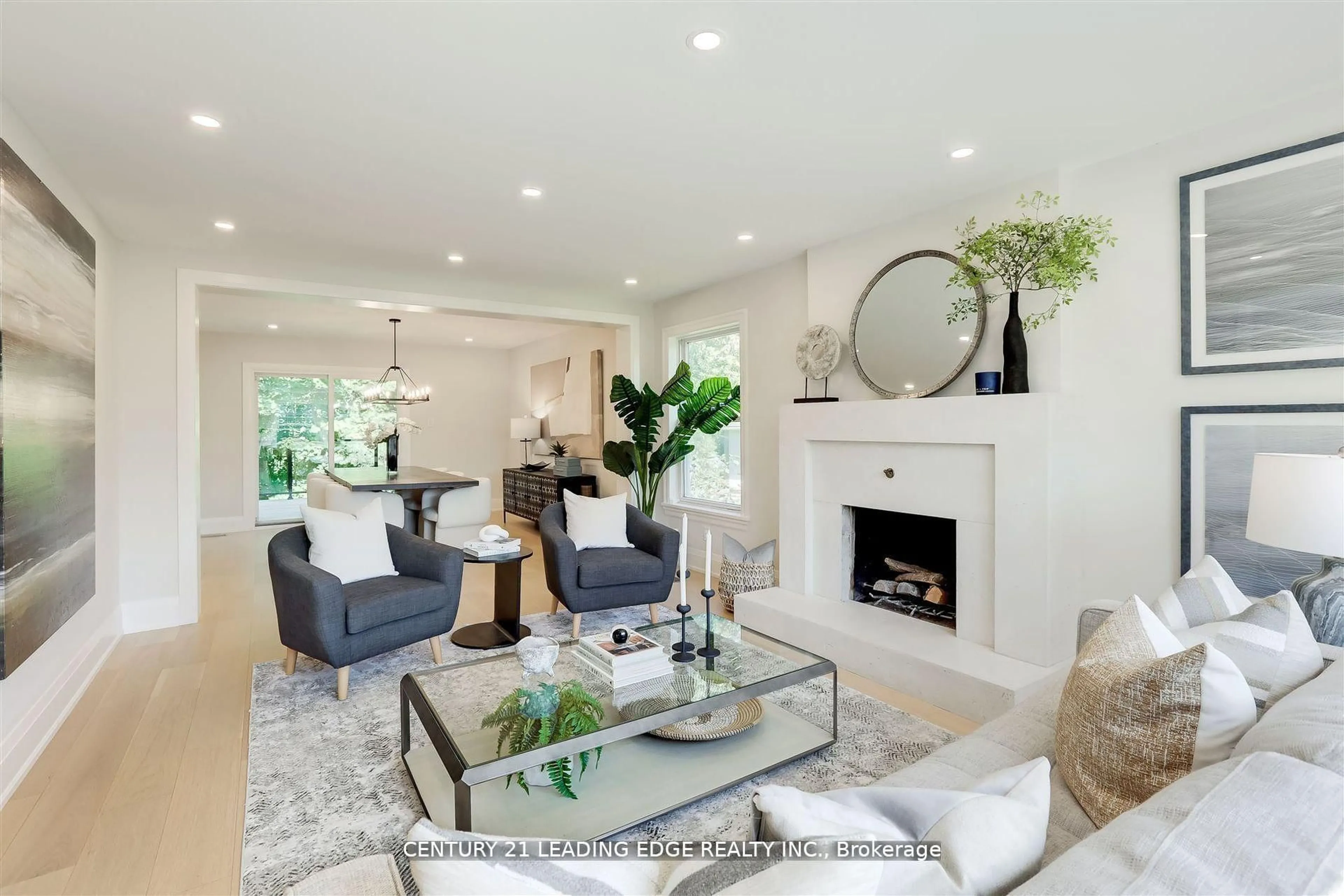 Living room with furniture, unknown for 163 Confederation St, Halton Hills Ontario L7G 4S8