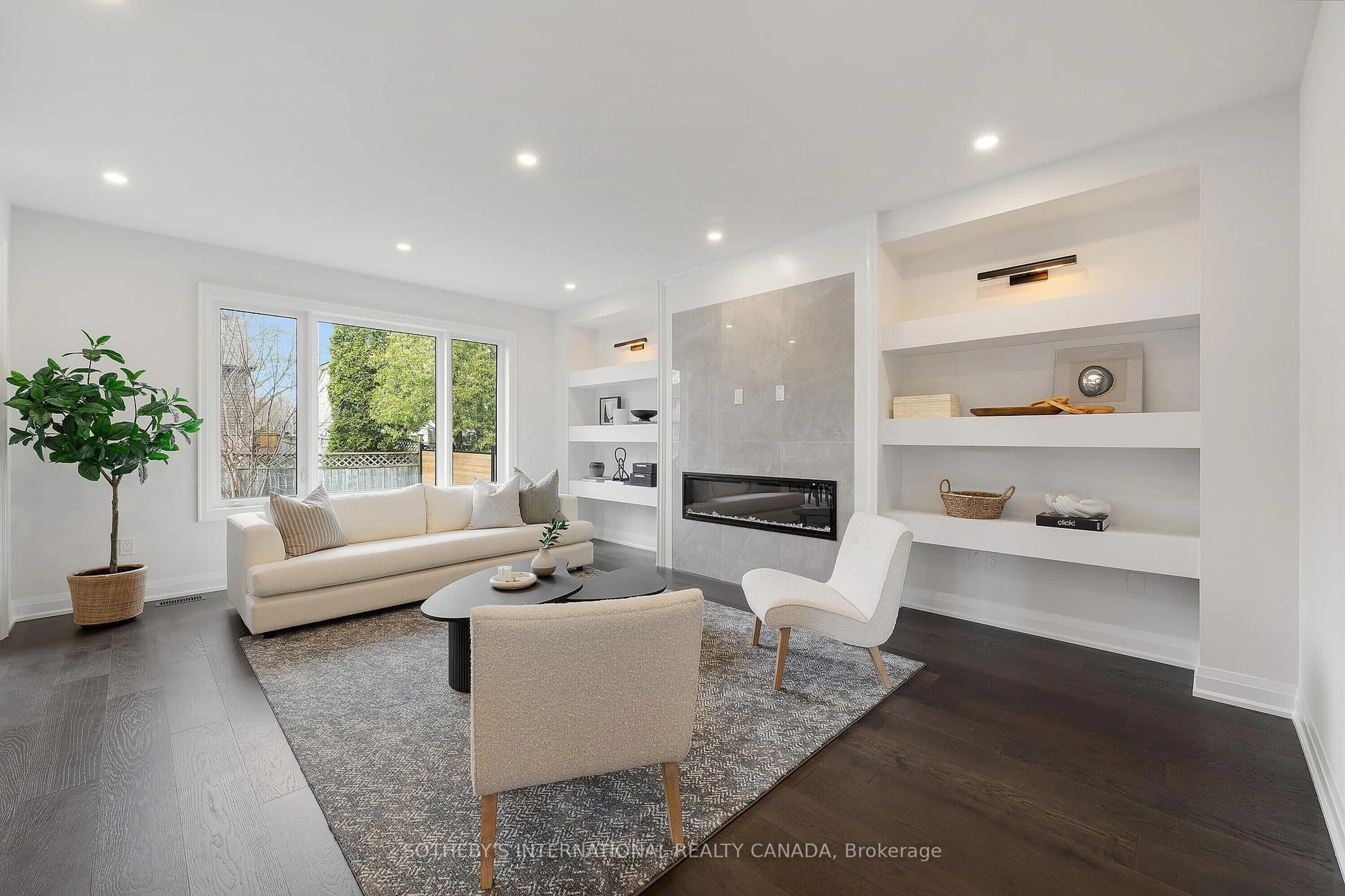 Living room with furniture, unknown for 514 Markay Common, Burlington Ontario L7S 0A6