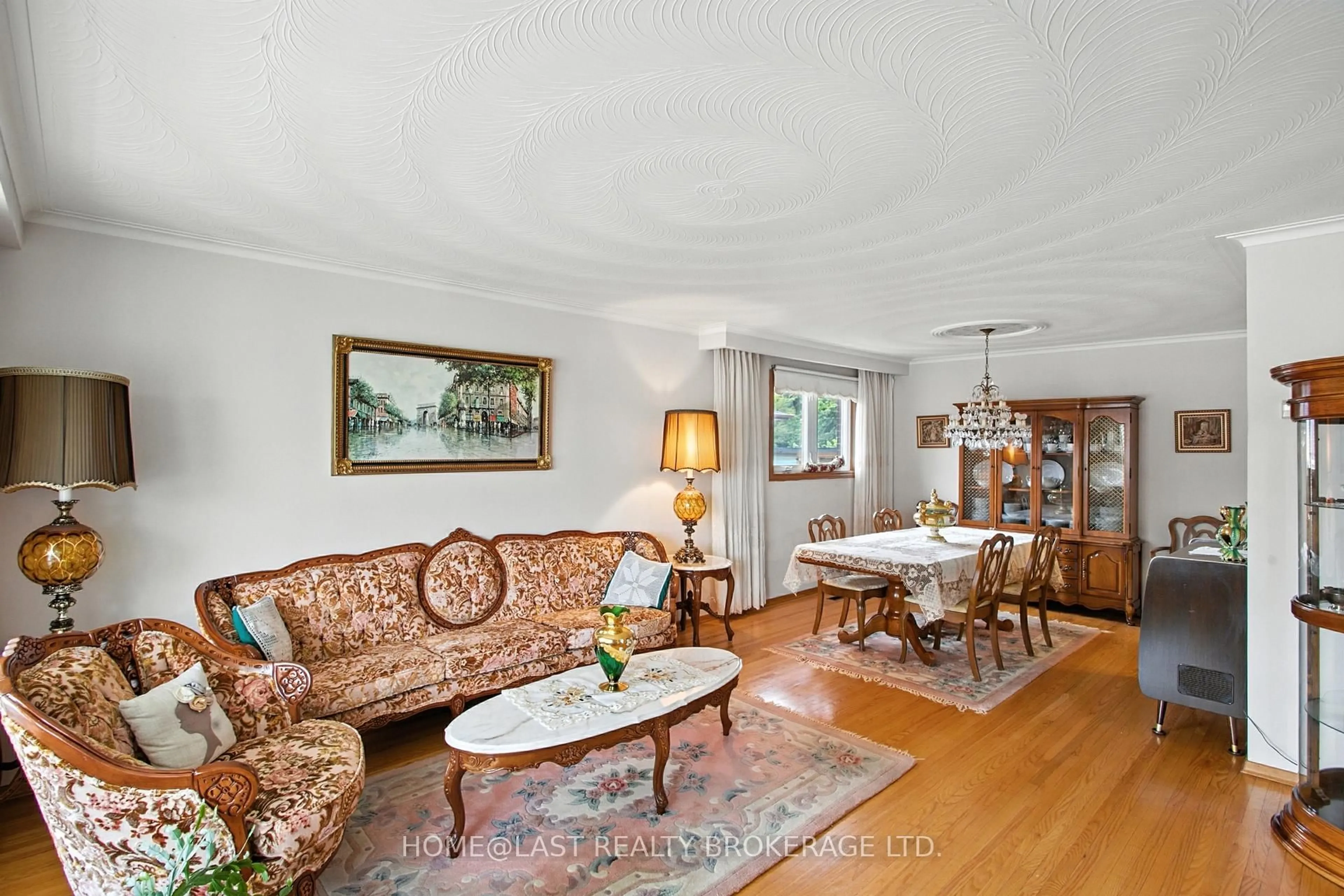 Living room with furniture, unknown for 15 Blacksmith Cres, Toronto Ontario M3N 1V5