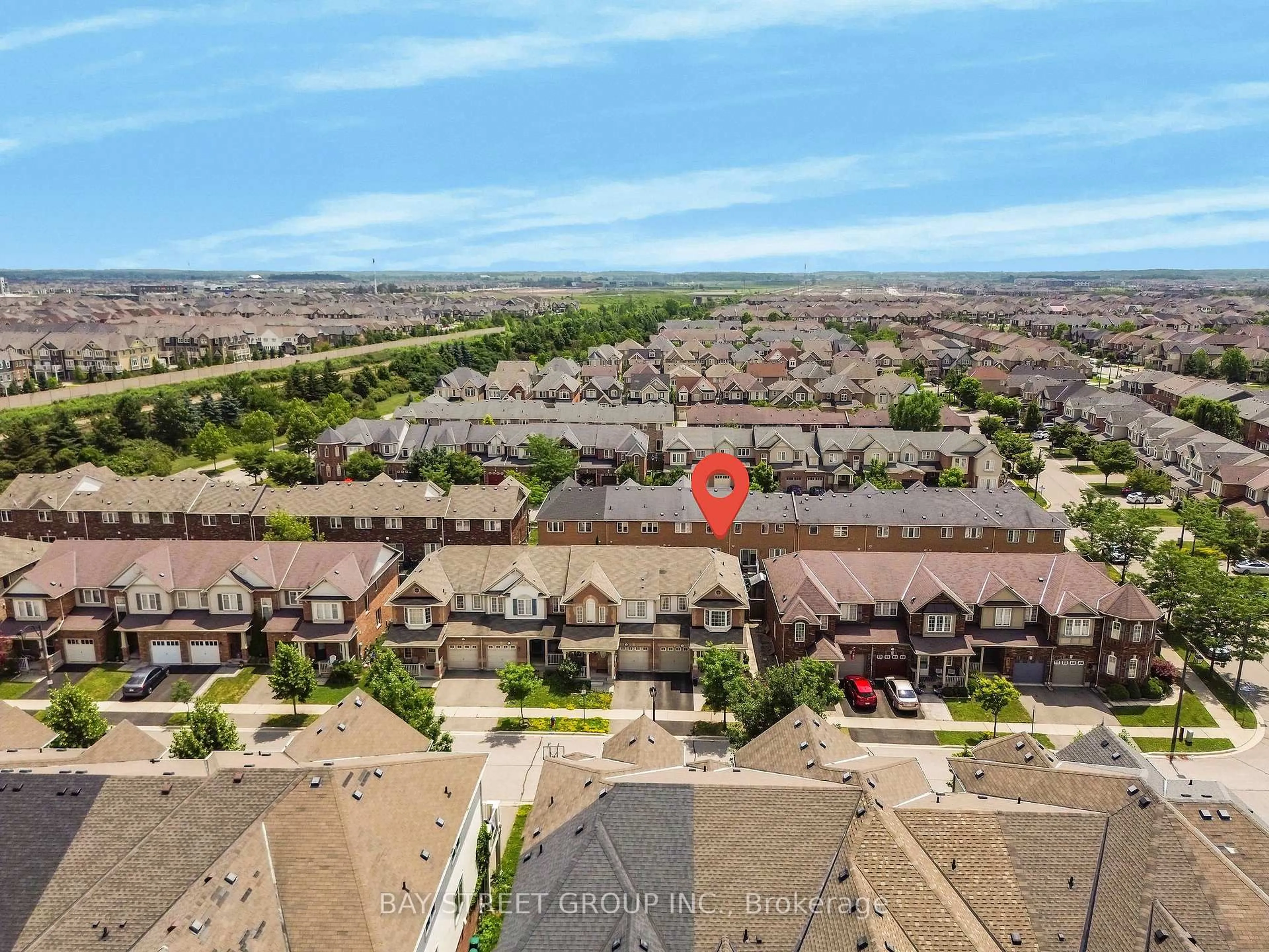 A pic from outside/outdoor area/front of a property/back of a property/a pic from drone, city buildings view from balcony for 75 Finney Terr, Milton Ontario L9T 7B1