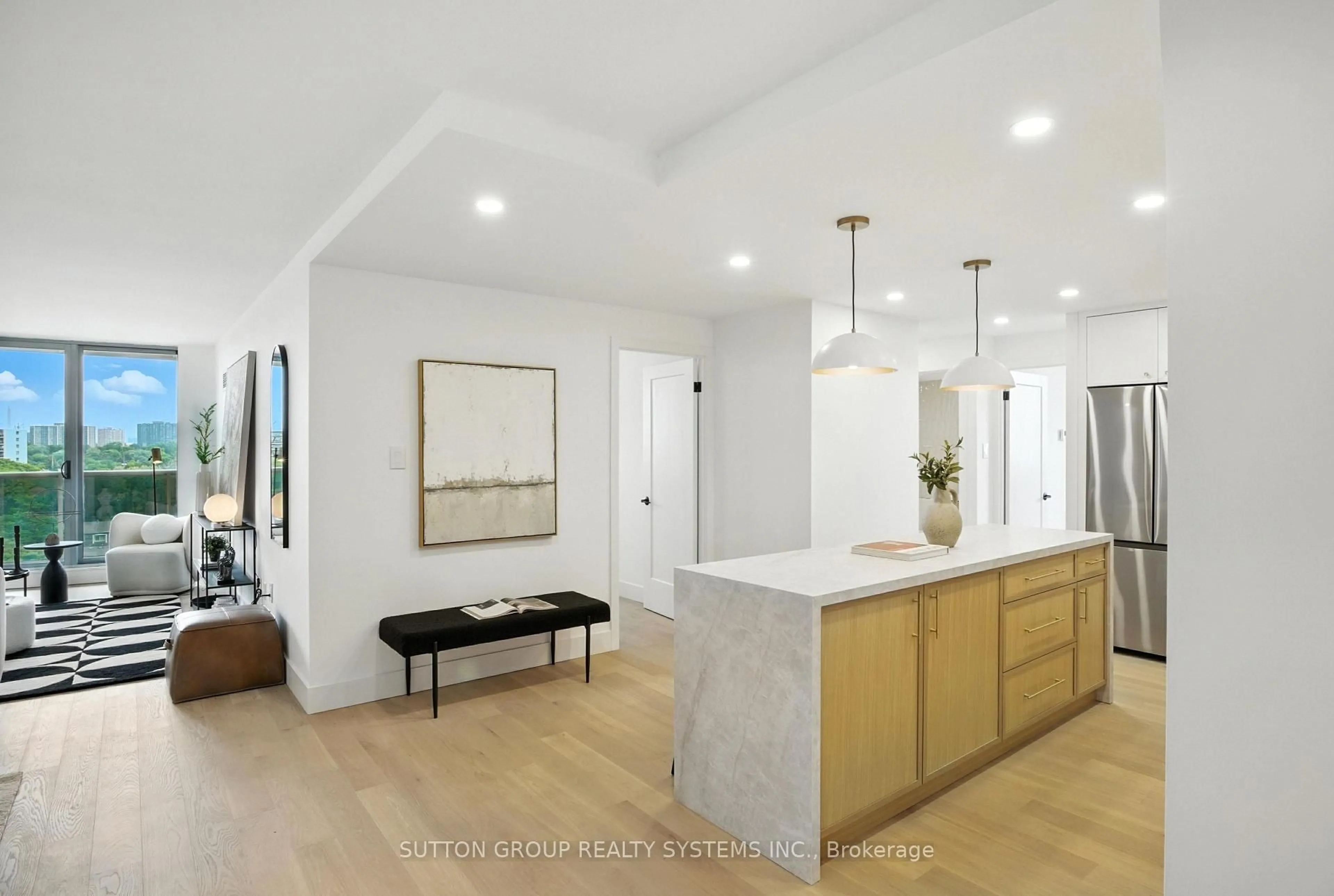 Open concept kitchen, unknown for 812 Burnhamthorpe Rd #907, Toronto Ontario M6S 3N4