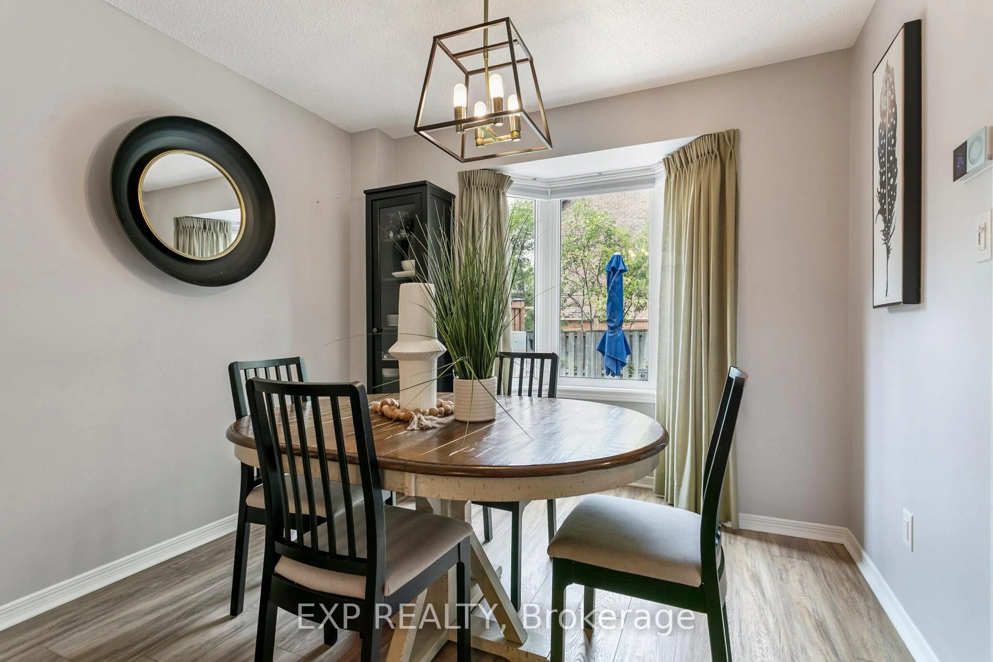 Dining room, unknown for 2006 Glenada Cres #5, Oakville Ontario L6H 5R9