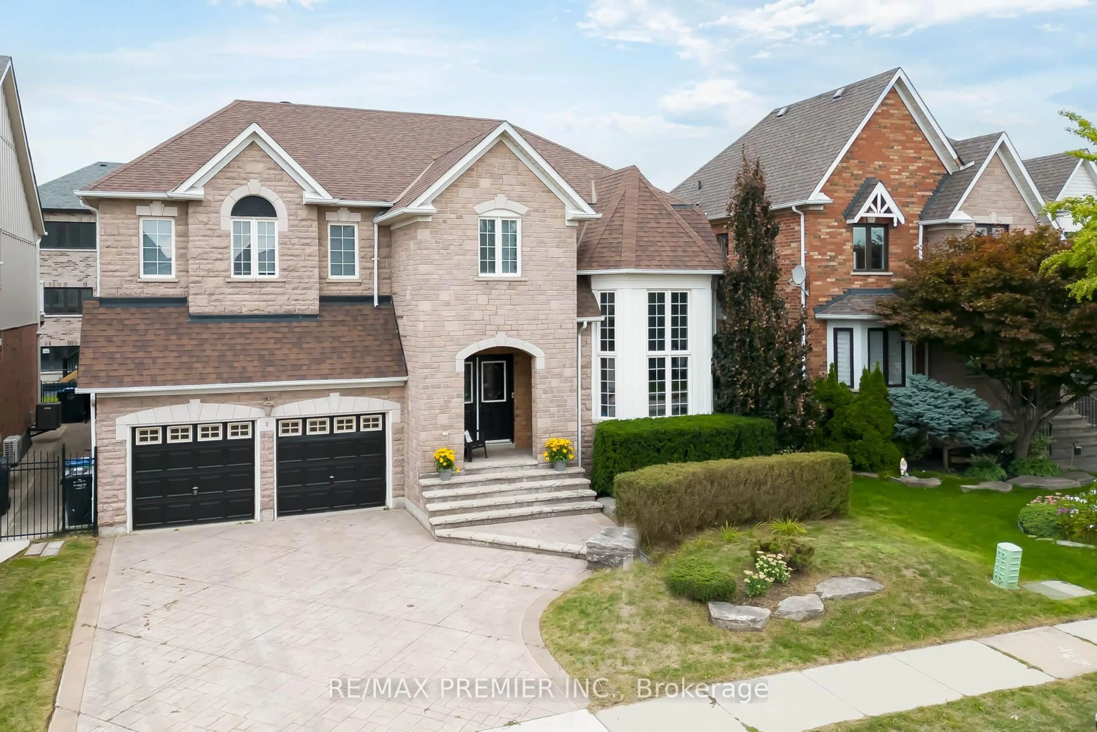 Home with brick exterior material, street for 6 Donwoods Crt, Brampton Ontario L6P 1C5