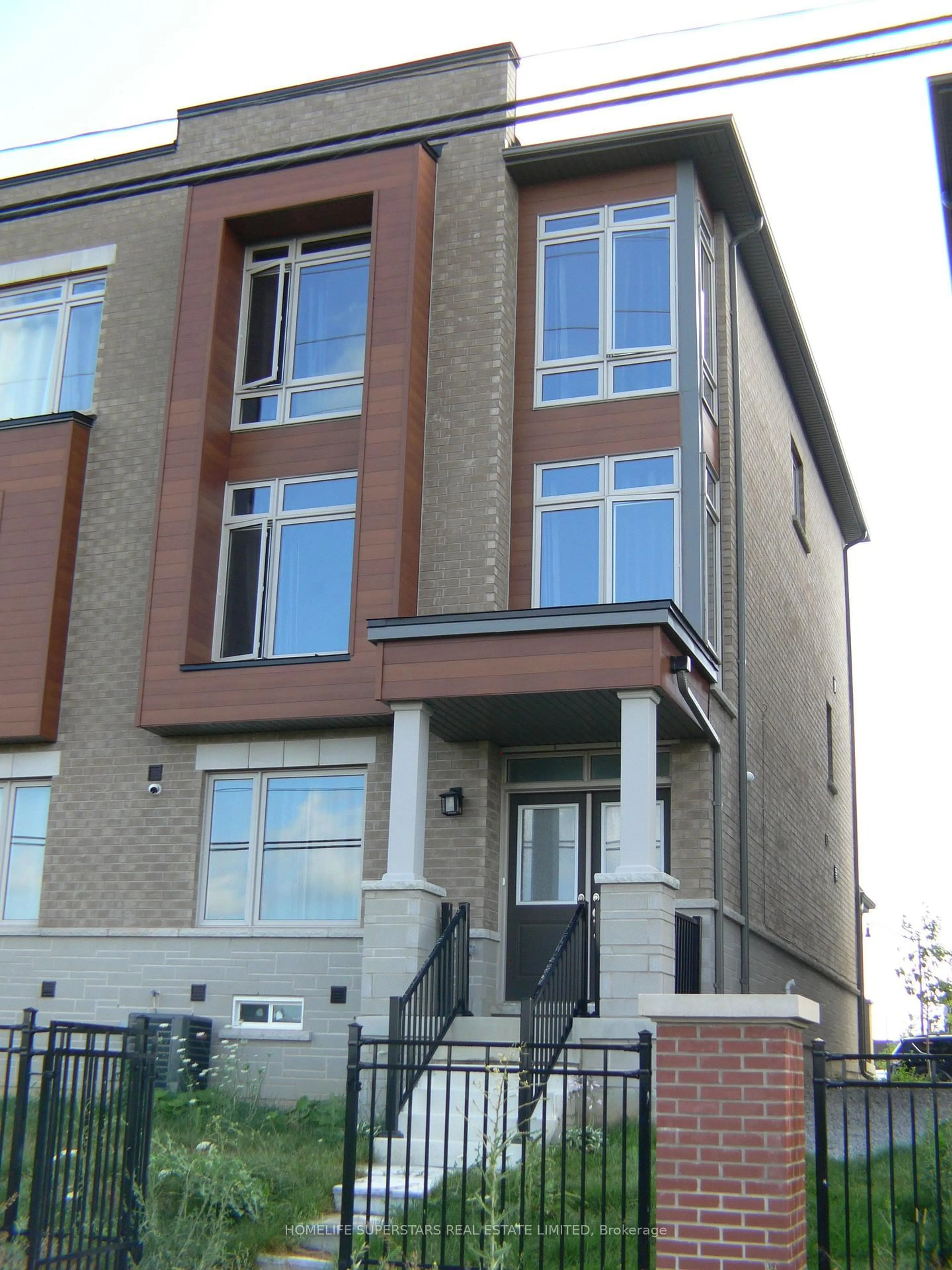 Home with brick exterior material, street for 95 Donald Ficht Cres, Brampton Ontario L7A 5H7