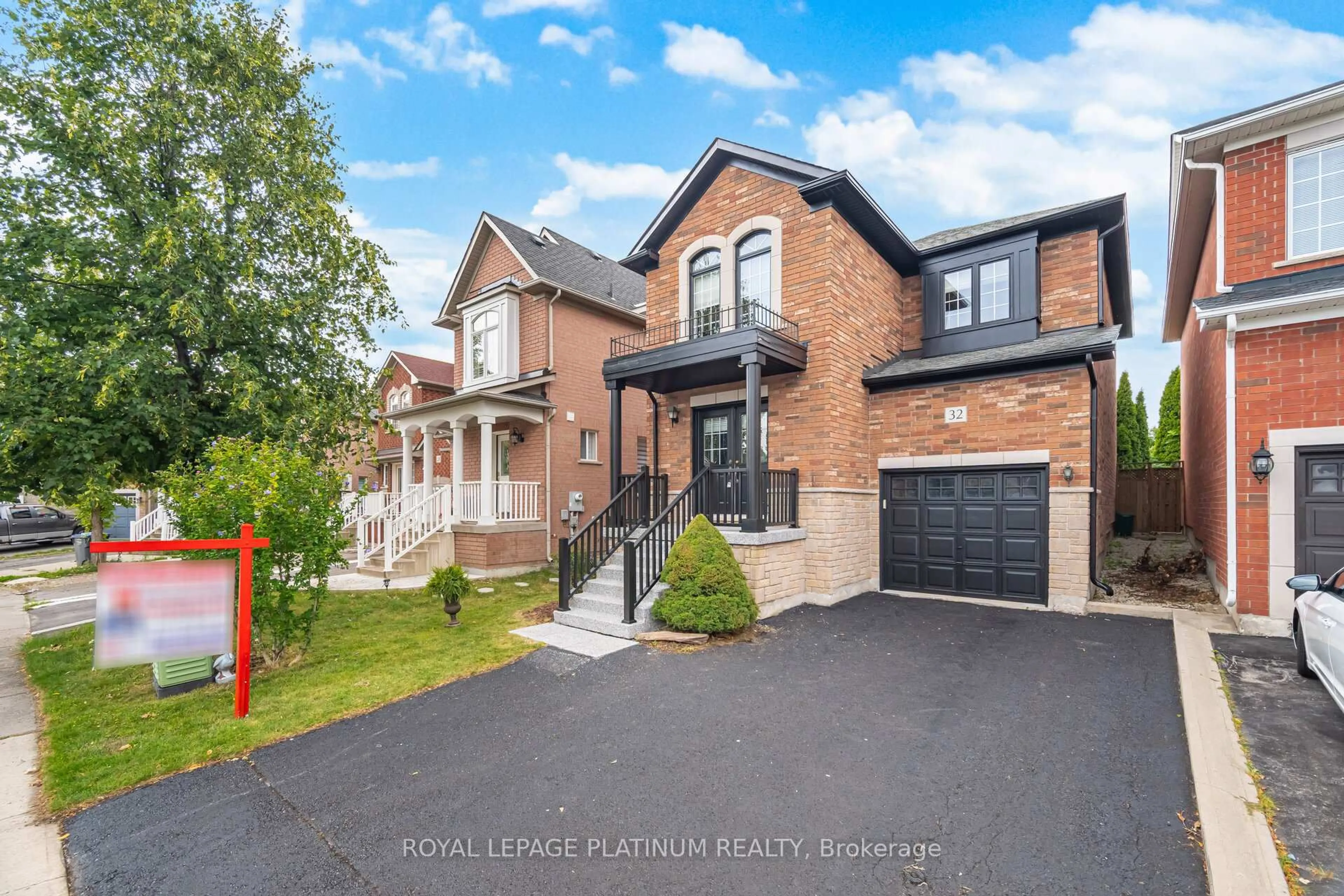 Home with brick exterior material, street for 32 Penbridge Circ, Brampton Ontario L7A 2P9
