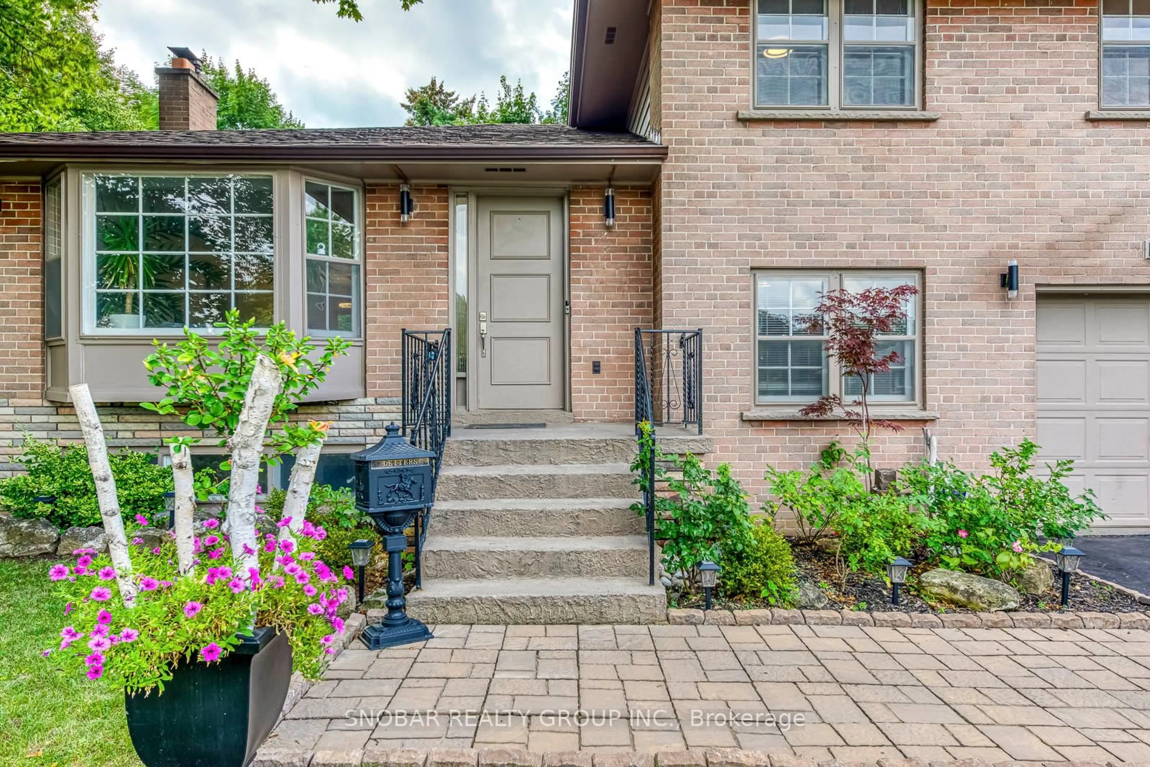 Home with brick exterior material, street for 4 Haregate Crt, Toronto Ontario M9R 3H5