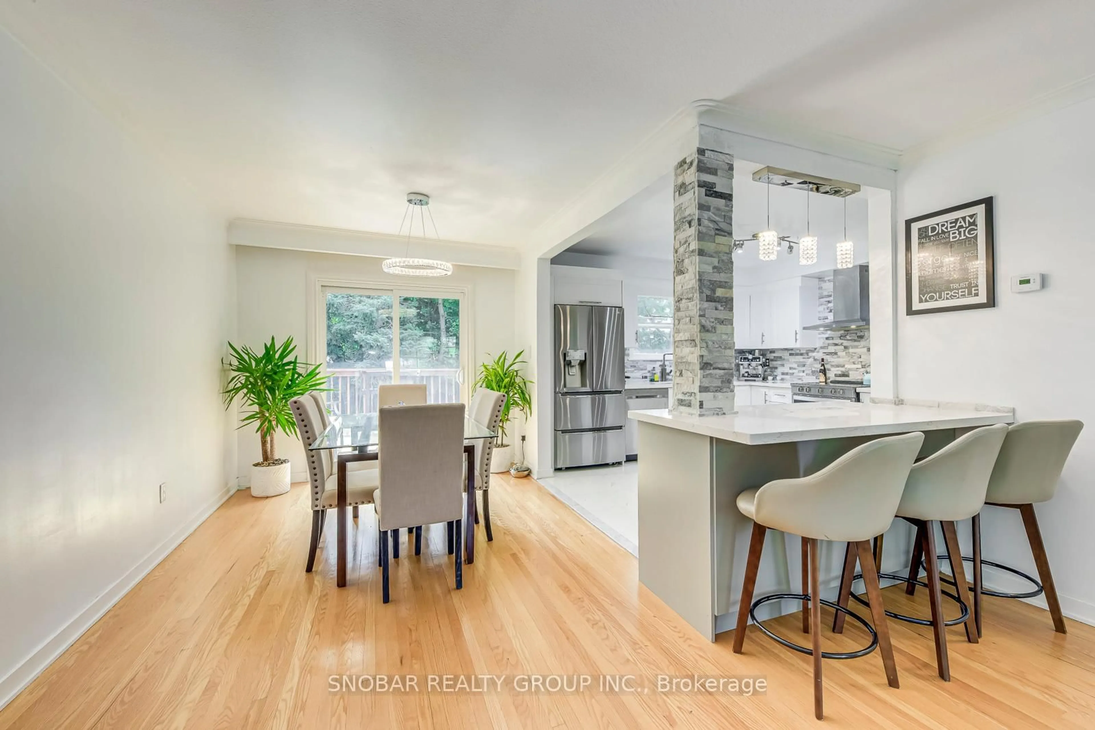 Open concept kitchen, ceramic/tile floor for 4 Haregate Crt, Toronto Ontario M9R 3H5