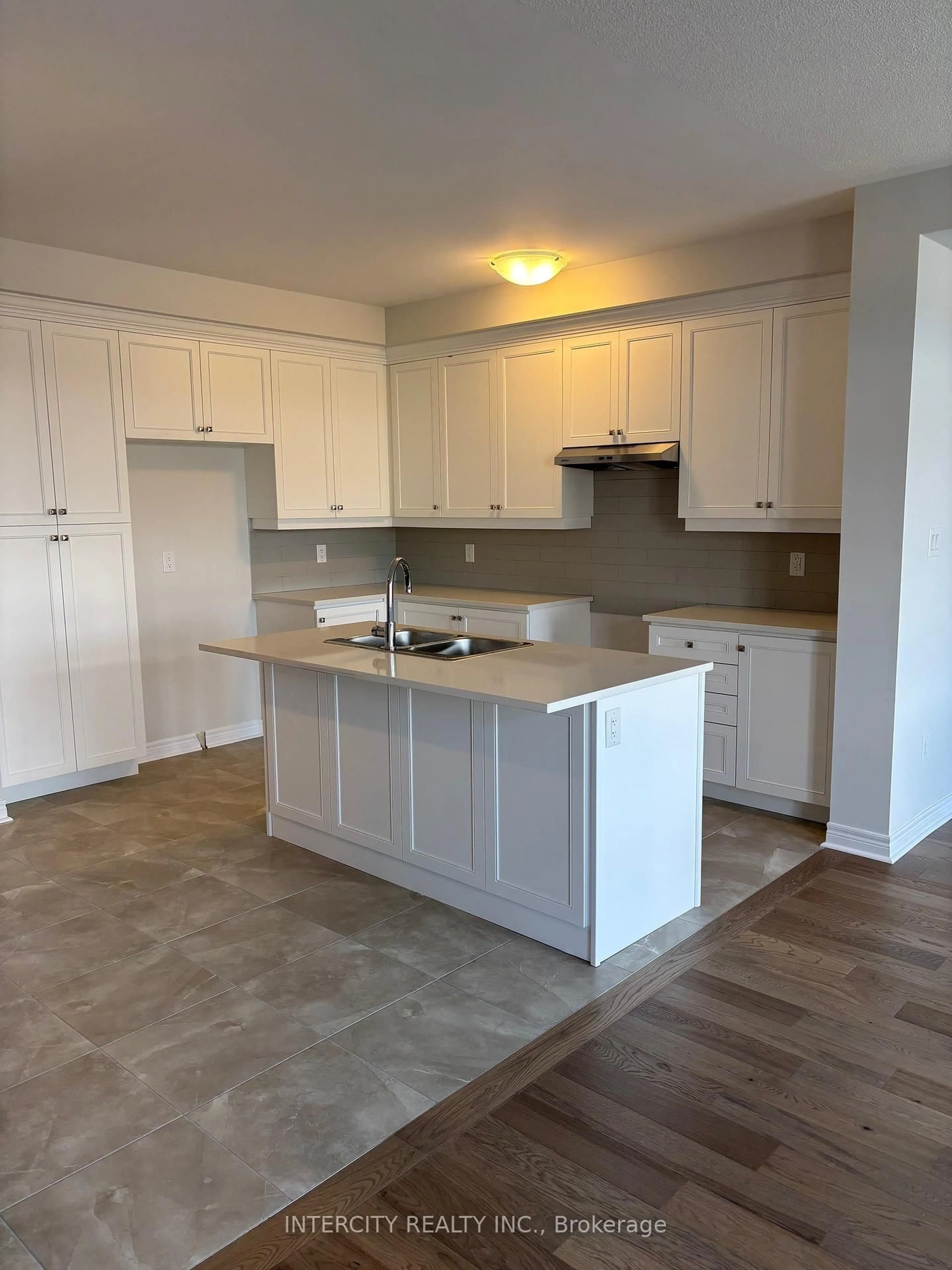 Open concept kitchen, unknown for 323 Inspire Blvd, Brampton Ontario L6R 4E6