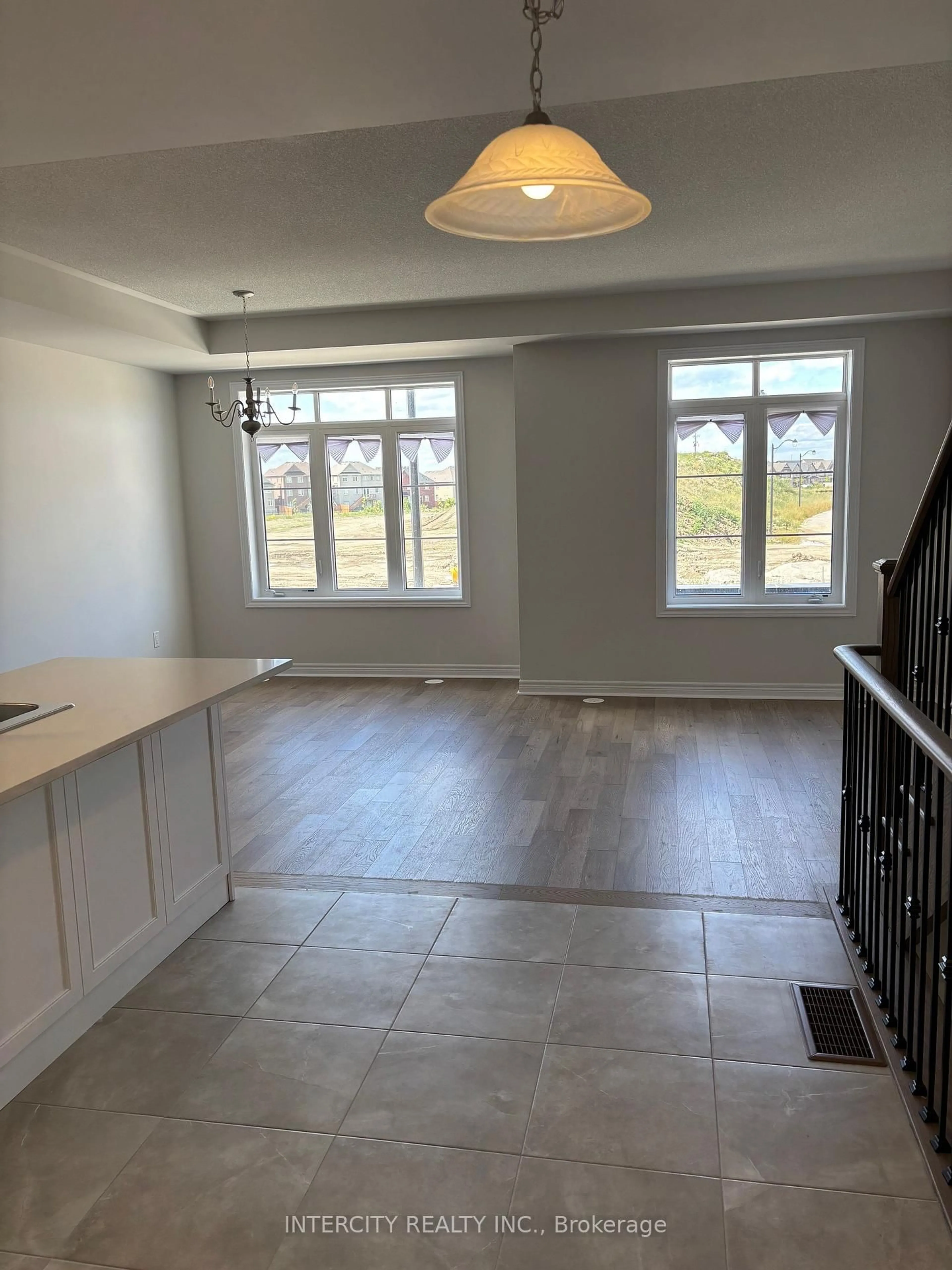 A pic of a room for 323 Inspire Blvd, Brampton Ontario L6R 4E6
