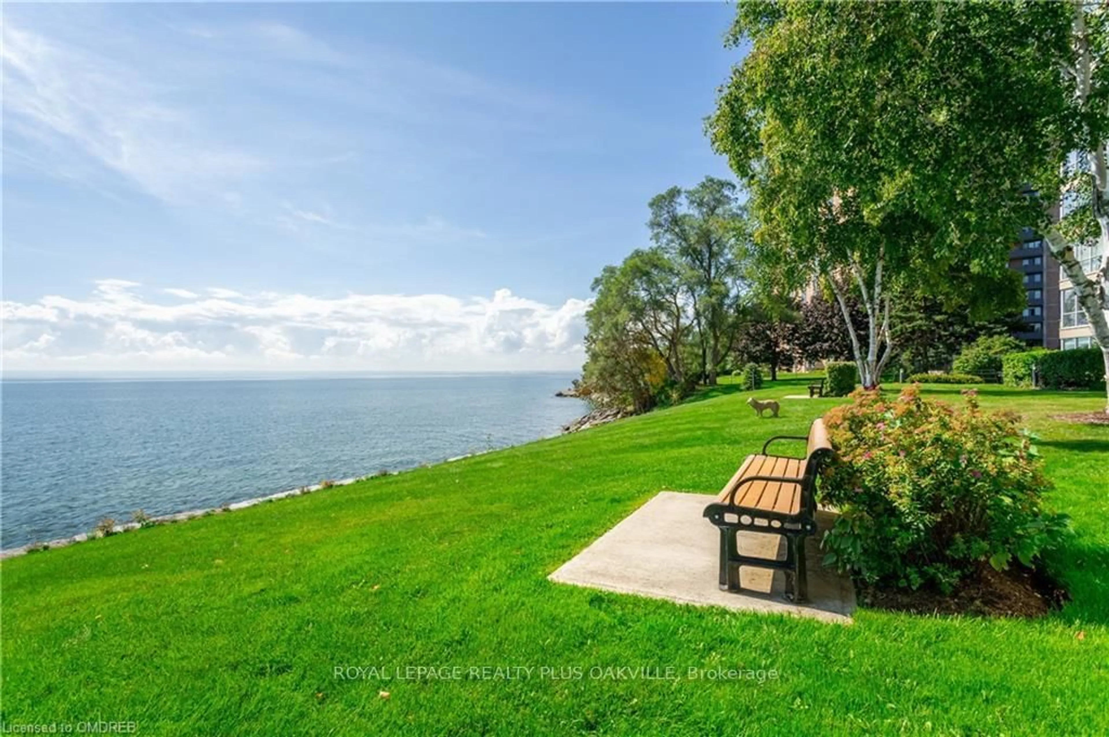 Patio, water/lake/river/ocean view for 5280 Lakeshore Rd #404, Burlington Ontario L7L 5R1