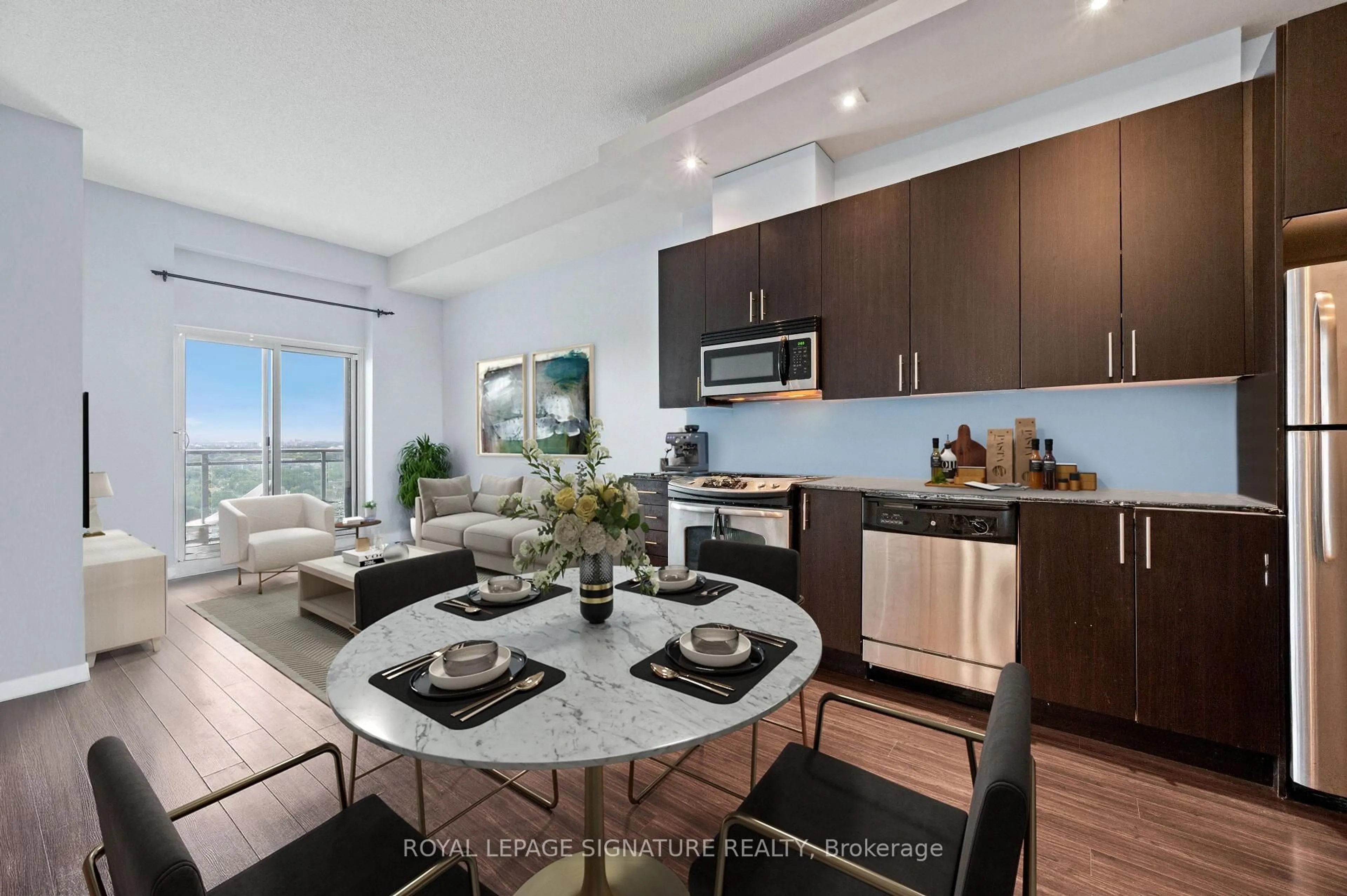 Open concept kitchen, unknown for 165 Legion Rd #2521, Toronto Ontario M8Y 0B3